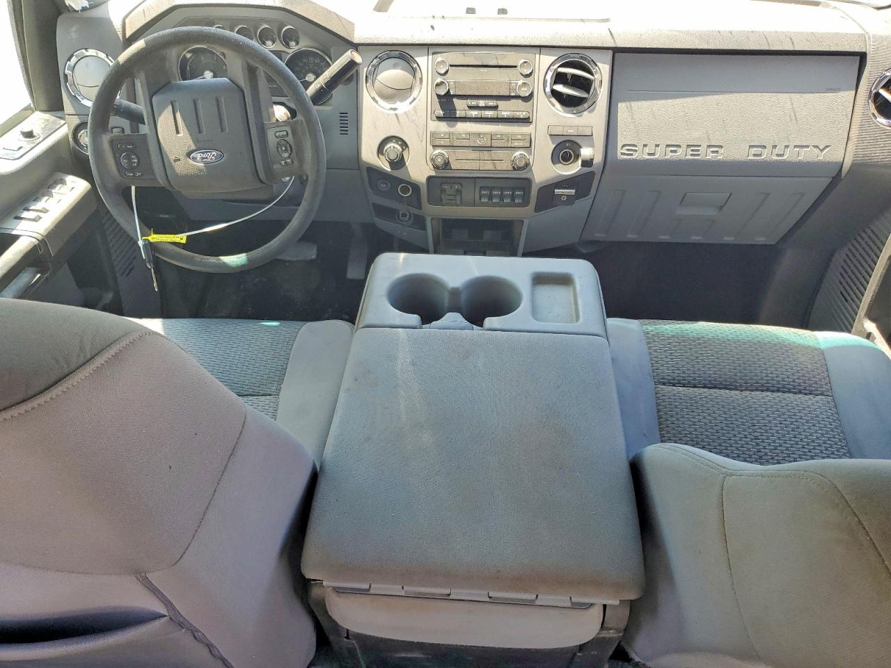 2015 Ford F350 Super Duty White vin: 1FT8W3DT4FEB87570