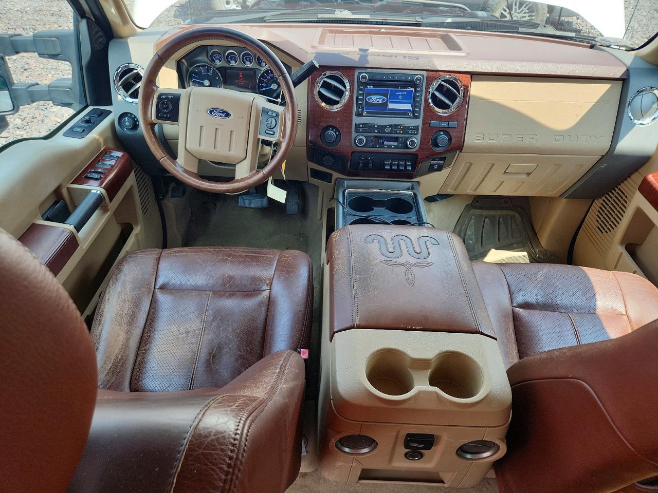 2011 Ford F350 Super Duty White vin: 1FT8W3DT7BEB24490