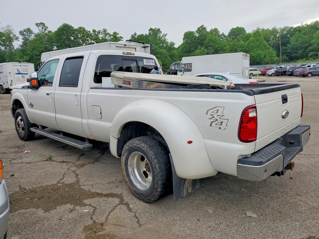 2014 Ford F350 Super Duty White vin: 1FT8W3DT7EEB57106