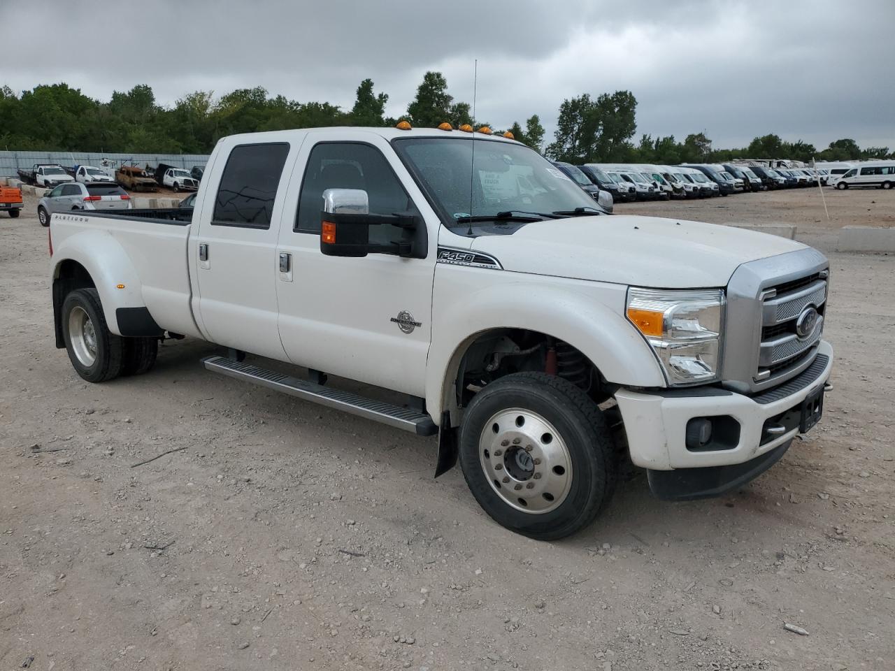 2015 Ford F450 Super Duty White vin: 1FT8W4DT1FED65747