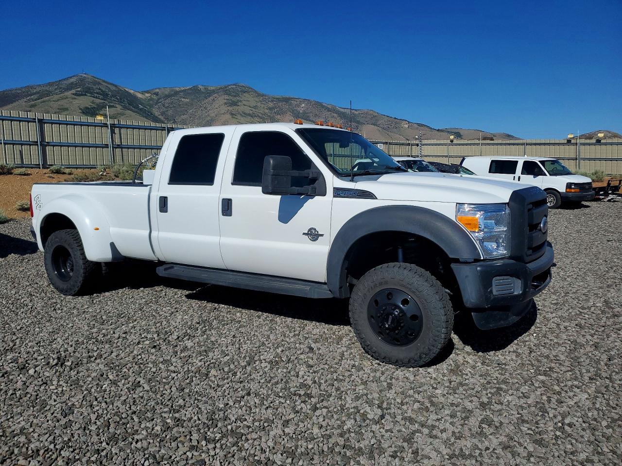 2011 Ford F450 Super Duty Белый vin: 1FT8W4DT5BEA60245