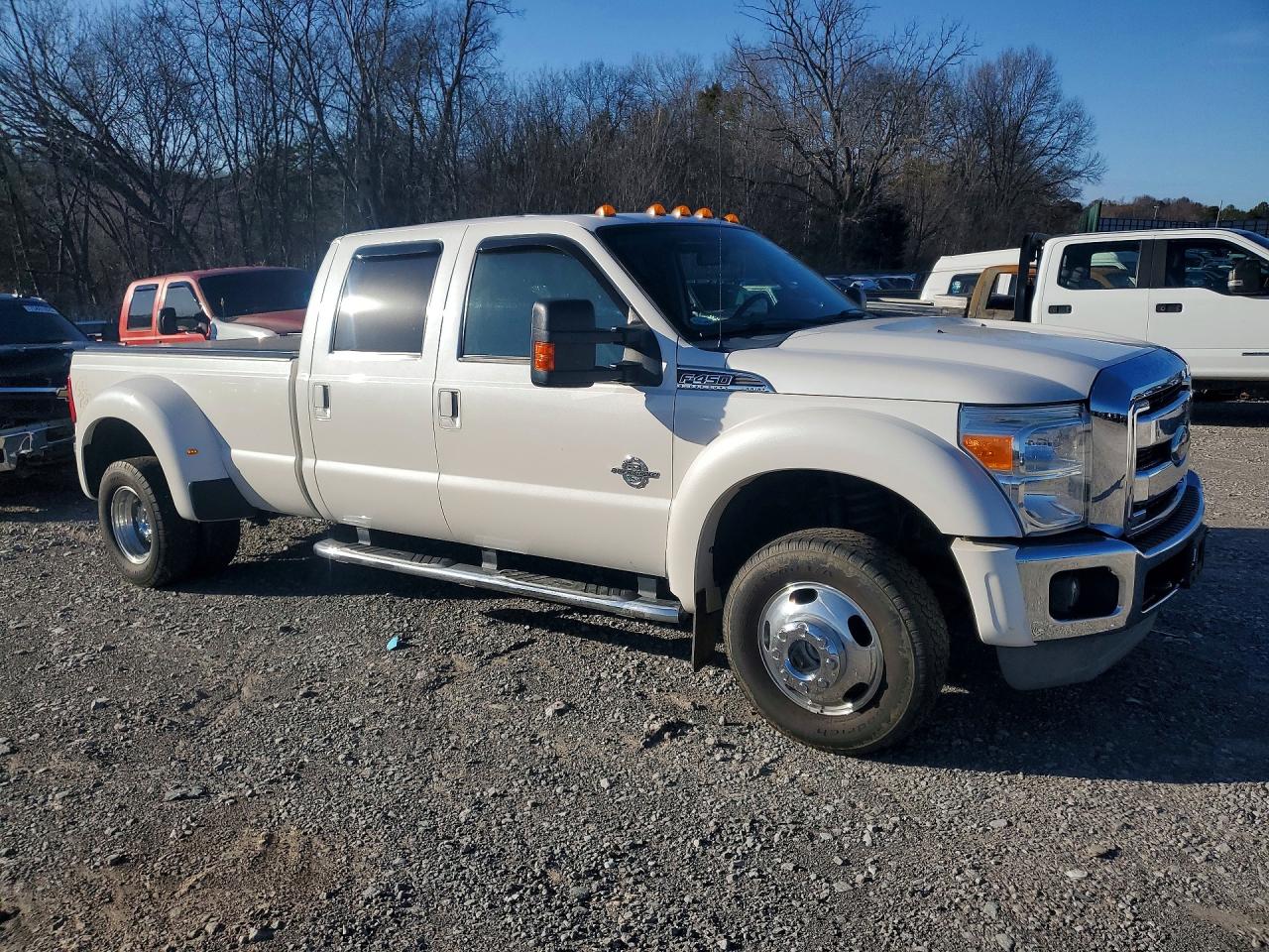 2011 Ford F450 Super Duty White vin: 1FT8W4DT7BEB98479