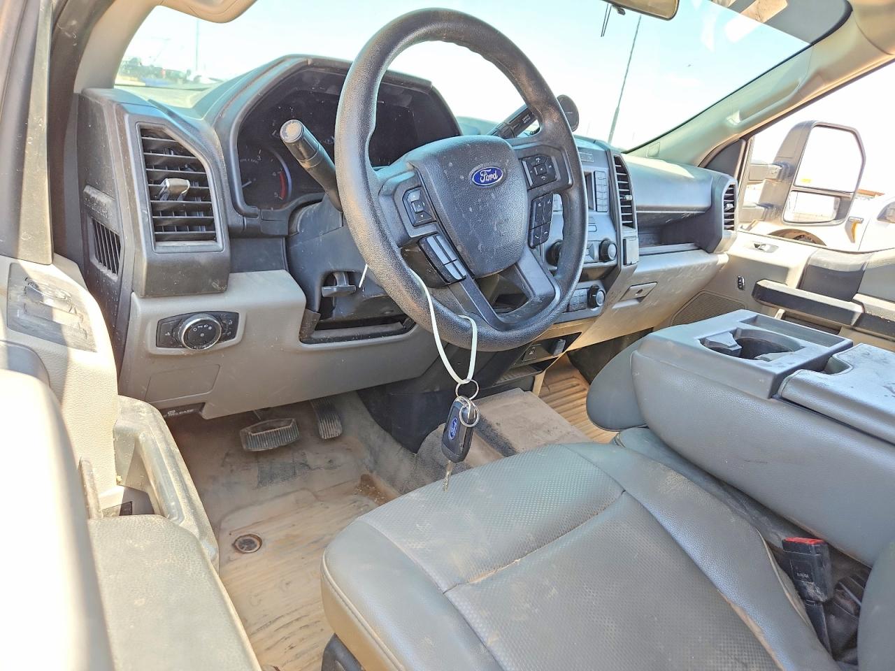 2022 Ford F250 Super Duty White vin: 1FT8X2BT9NEC37579