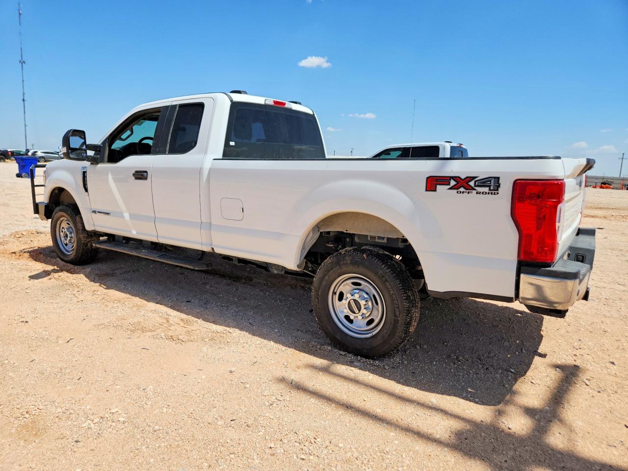 2022 Ford F250 Super Duty White vin: 1FT8X2BT9NEC37579