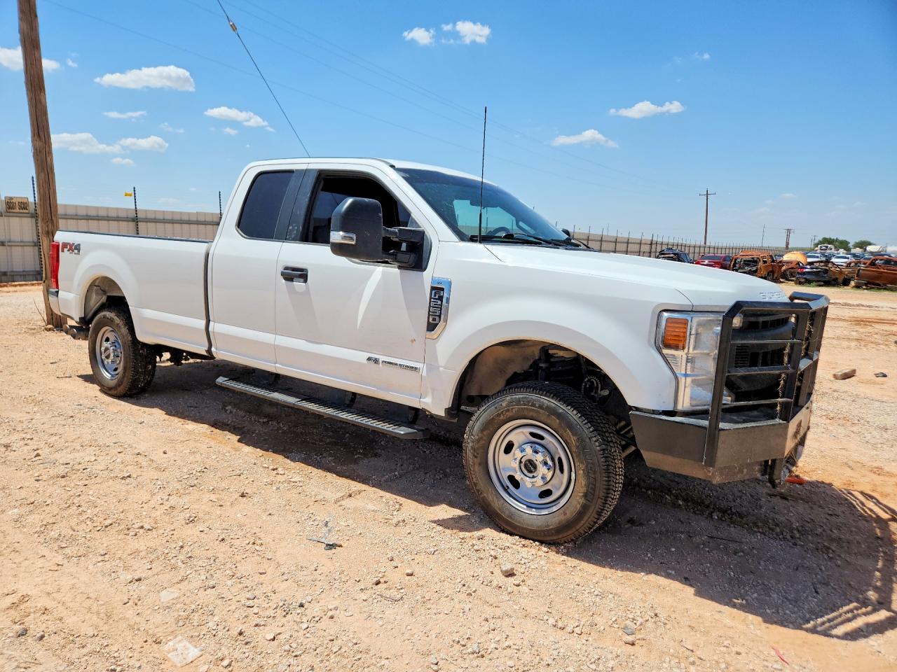 2022 Ford F250 Super Duty White vin: 1FT8X2BT9NEC37579
