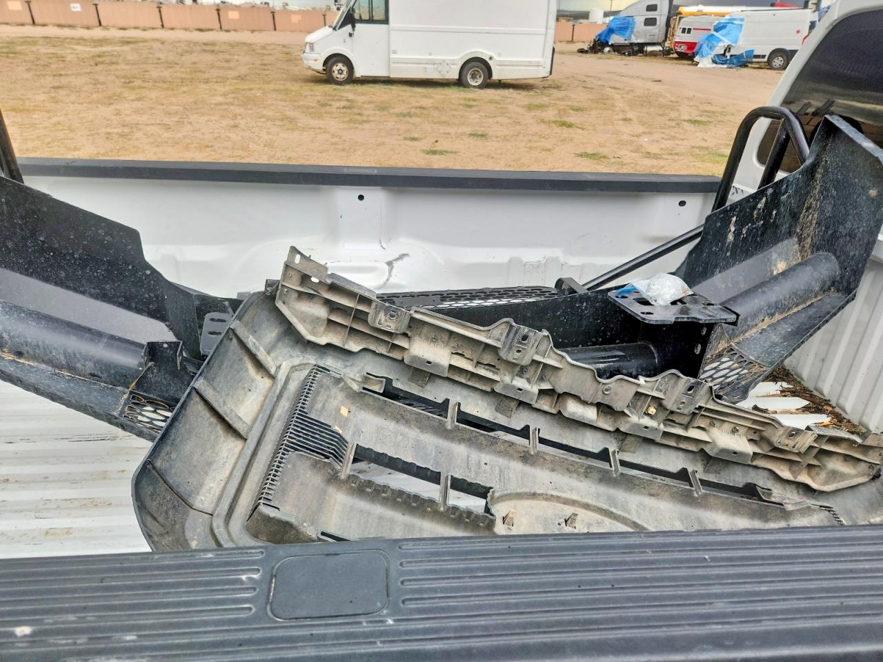 2014 Ford F350 Super Duty White vin: 1FT8X3B63EEB12562