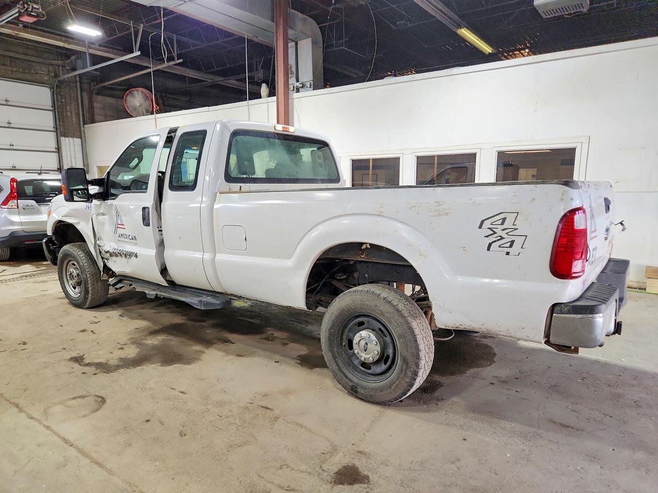 2015 Ford F350 Super Duty White vin: 1FT8X3B66FEC35712