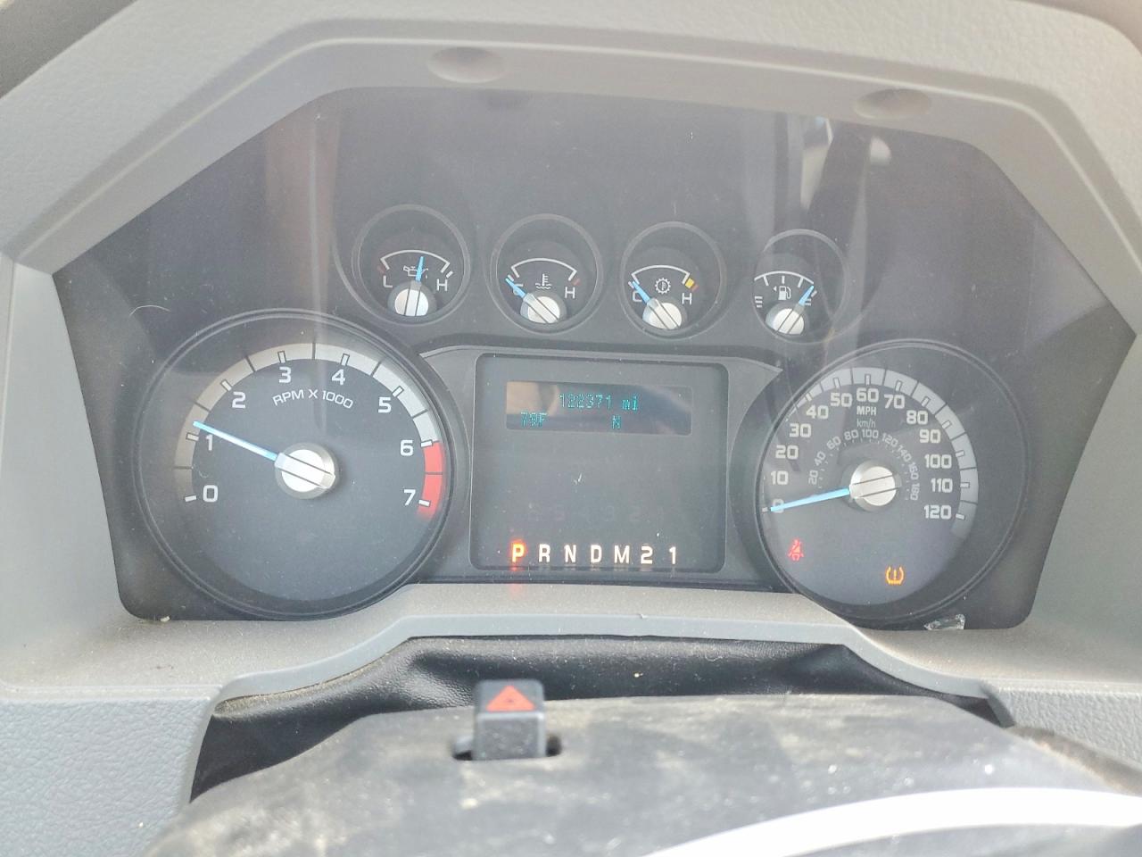 2015 Ford F350 Super Duty White vin: 1FT8X3B6XFEB27092