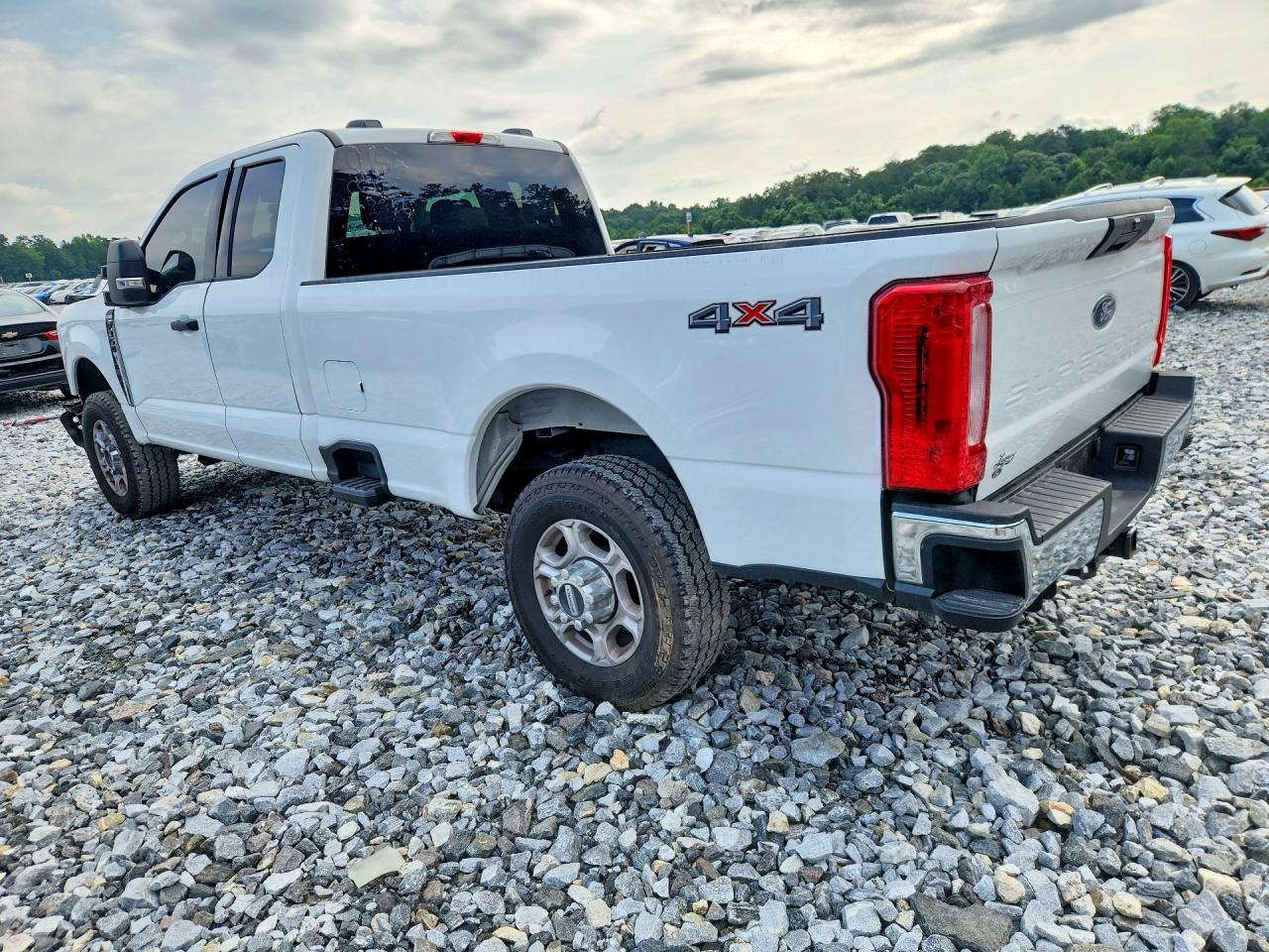 2025 Ford F350 Super Duty Белый vin: 1FT8X3BN4SED19156
