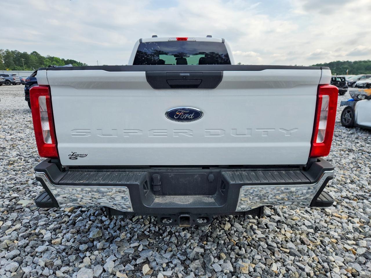 2025 Ford F350 Super Duty Белый vin: 1FT8X3BN4SED19156