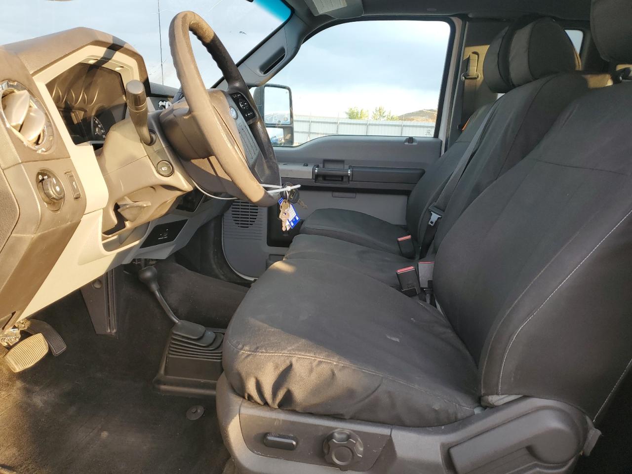 2013 Ford F350 Super Duty White vin: 1FT8X3BT4DEA34961