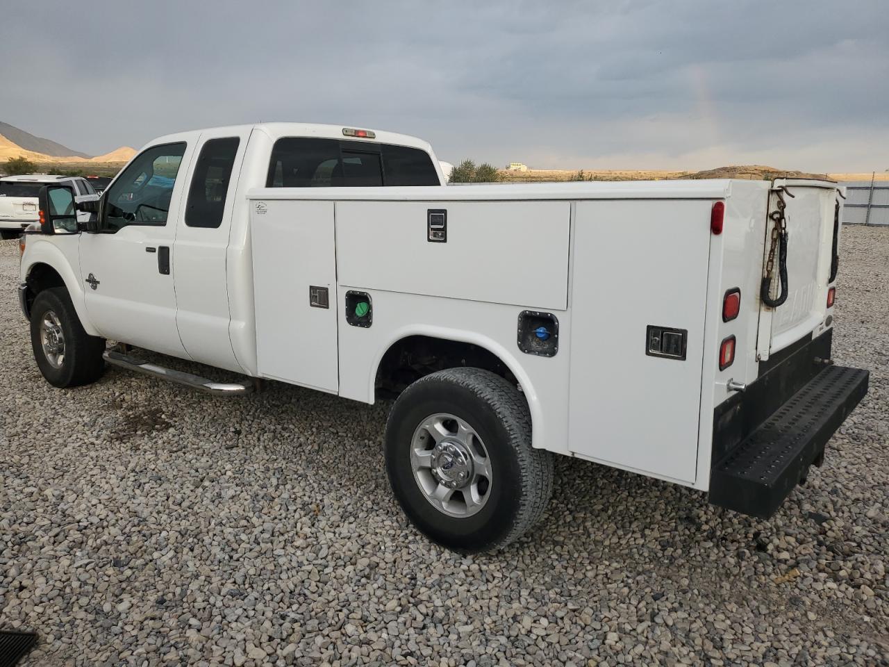 2013 Ford F350 Super Duty White vin: 1FT8X3BT4DEA34961