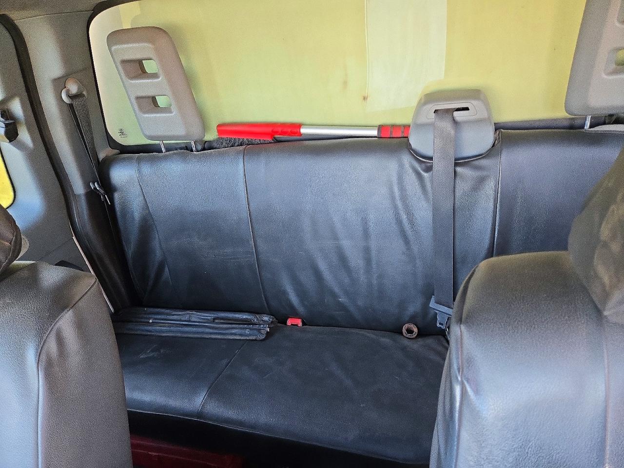 2012 Ford F350 Super Duty White vin: 1FT8X3D66CEB11433