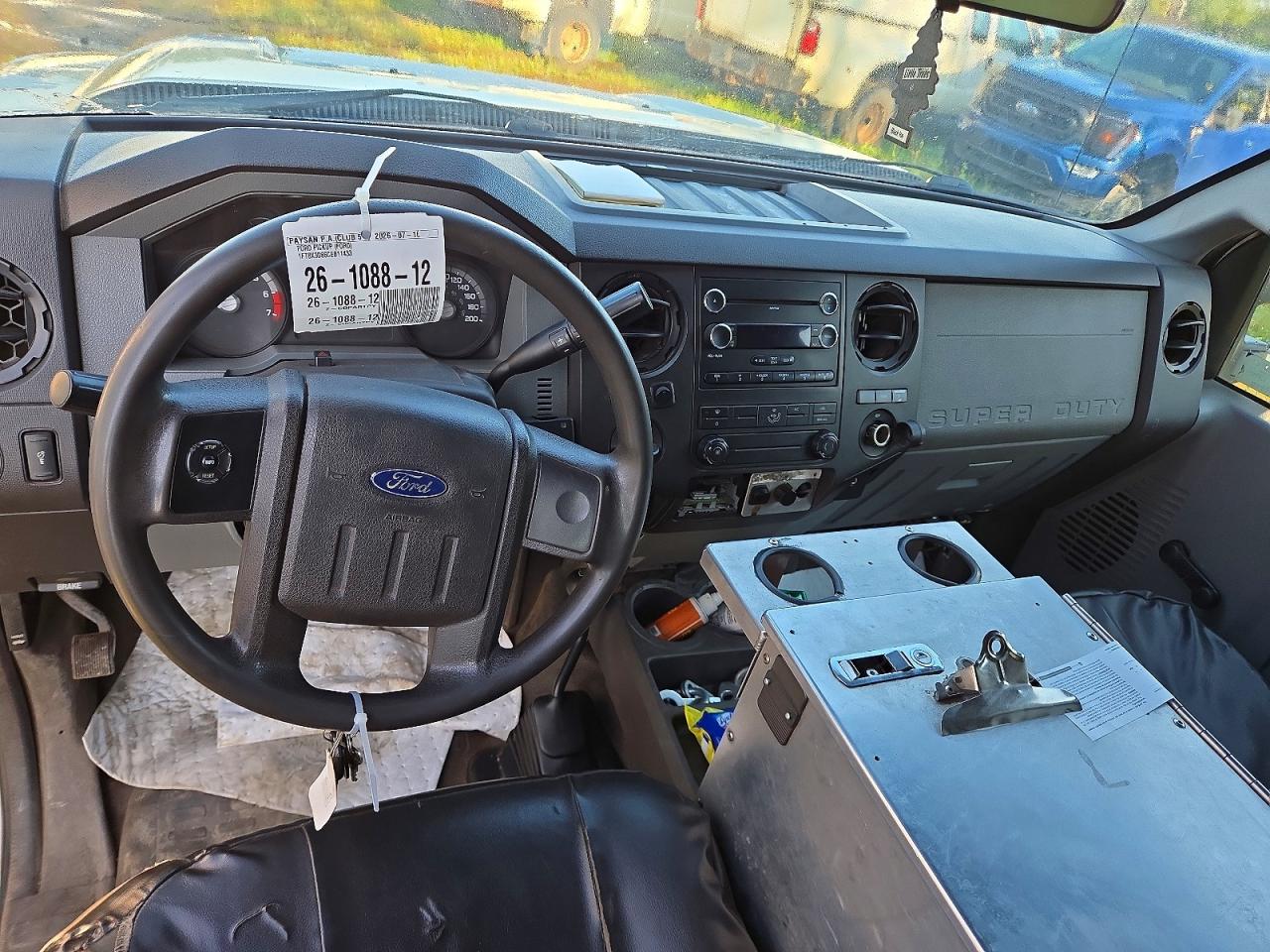 2012 Ford F350 Super Duty White vin: 1FT8X3D66CEB11433