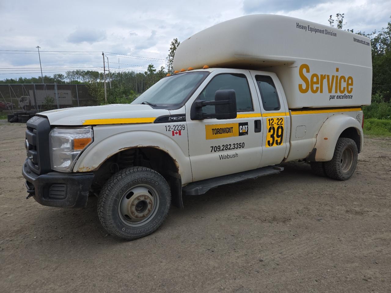 2012 Ford F350 Super Duty White vin: 1FT8X3D66CEB11433 Damage: Left Front Fender, Rust, > 12 Inches