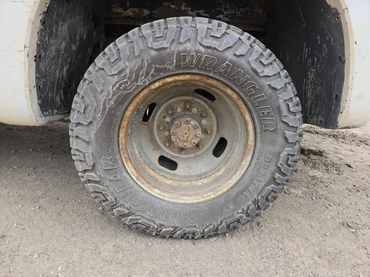 2012 Ford F350 Super Duty White vin: 1FT8X3D66CEB11433 Damage: Left Rear Wheel, Rust, Repair Required