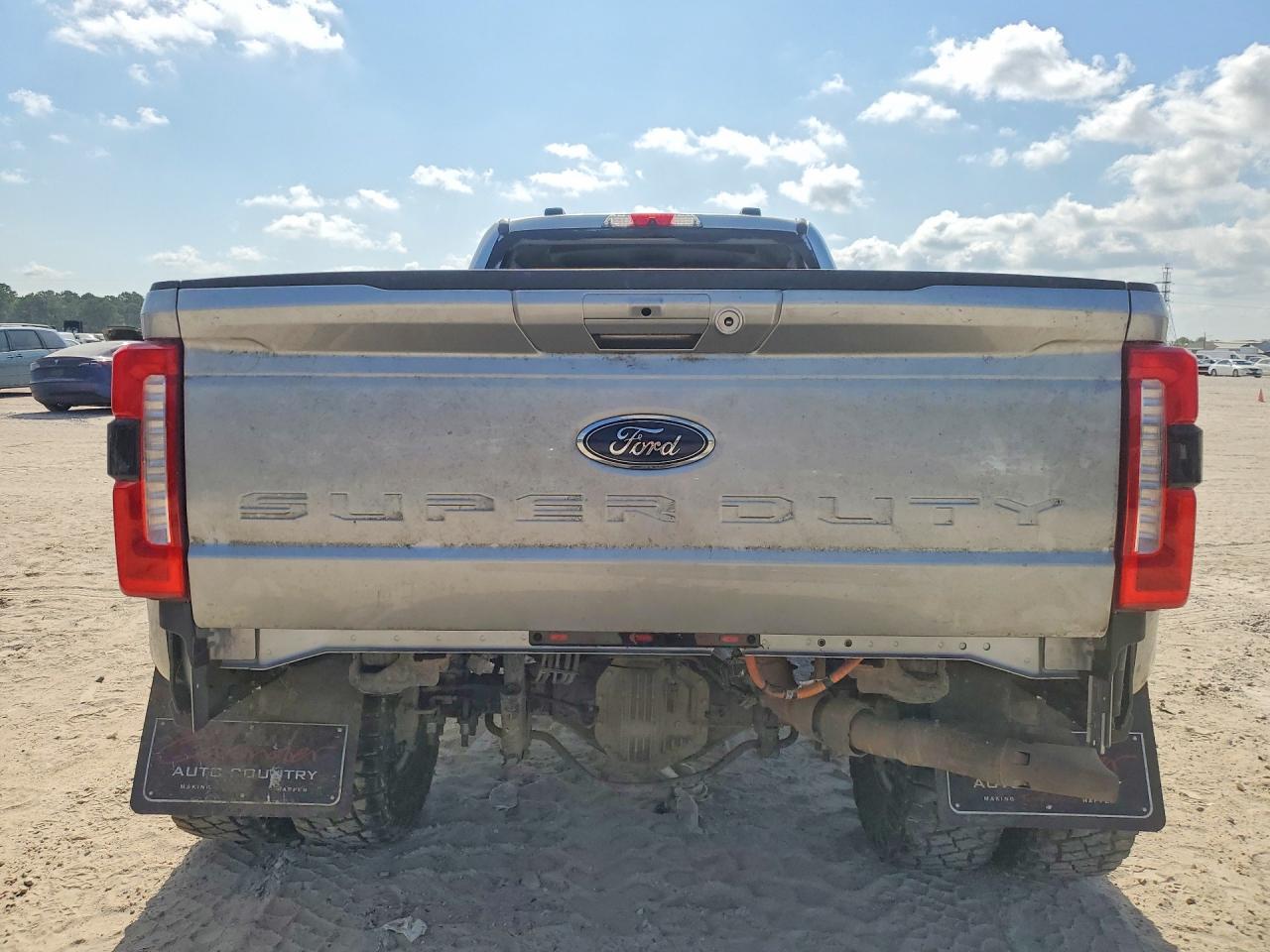 2024 Ford F350 Super Duty Silver vin: 1FT8X3DT3REE95024
