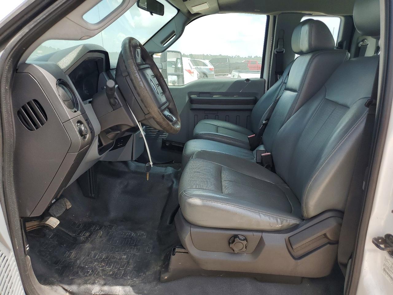 2013 Ford F350 Super Duty White vin: 1FT8X3DT4DEA78570