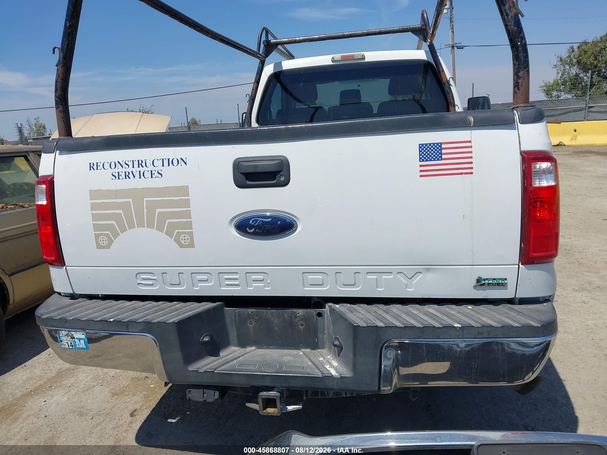 2011 Ford F-250 Xlt White vin: 1FTBF2A60BEA10605