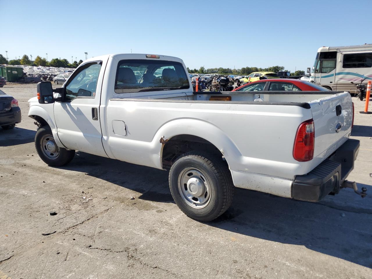 2011 Ford F250 Super Duty White vin: 1FTBF2A60BEA31213