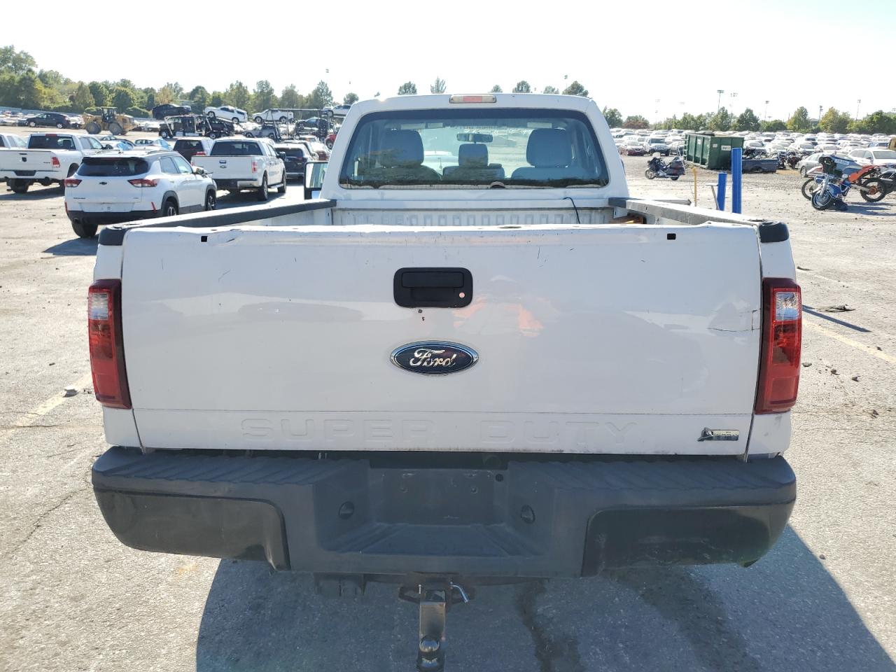 2011 Ford F250 Super Duty White vin: 1FTBF2A60BEA31213