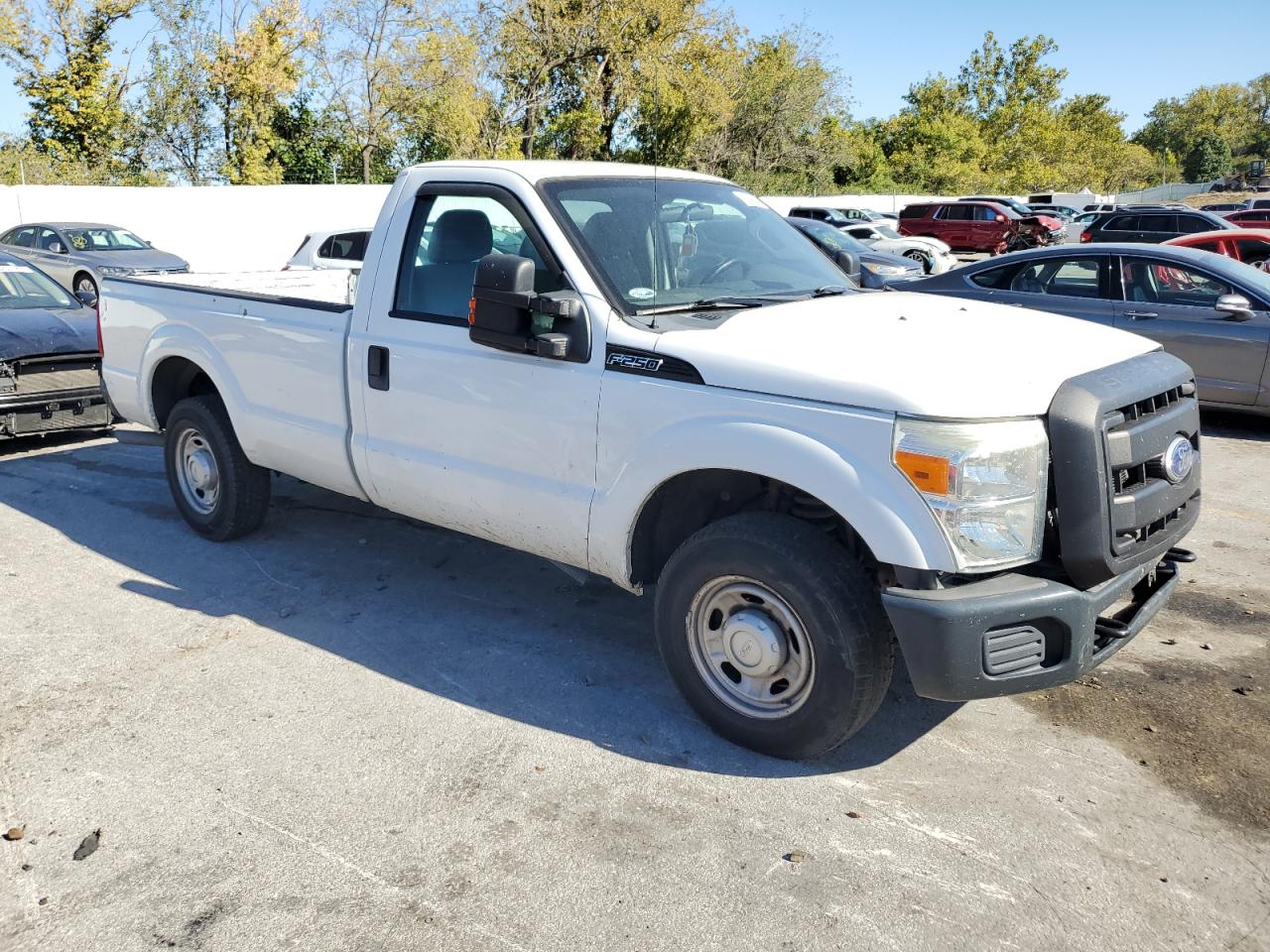 2011 Ford F250 Super Duty White vin: 1FTBF2A60BEA31213