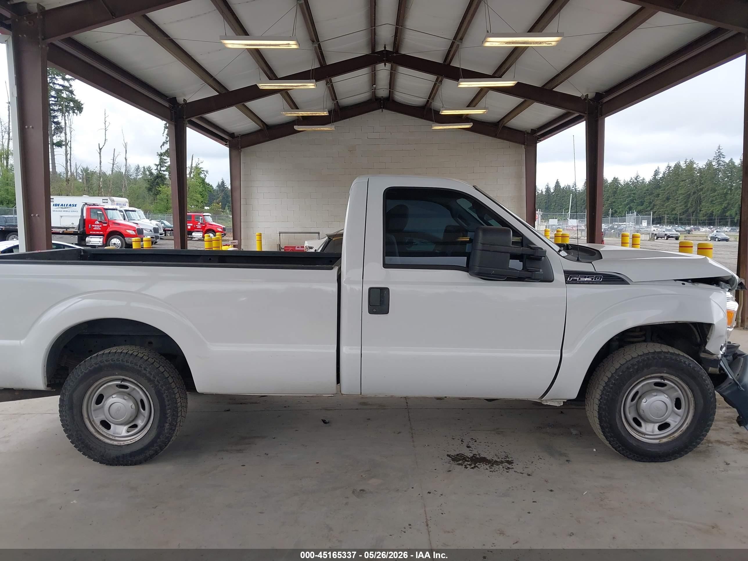 2011 Ford F-250 Xl White vin: 1FTBF2A60BEC47403