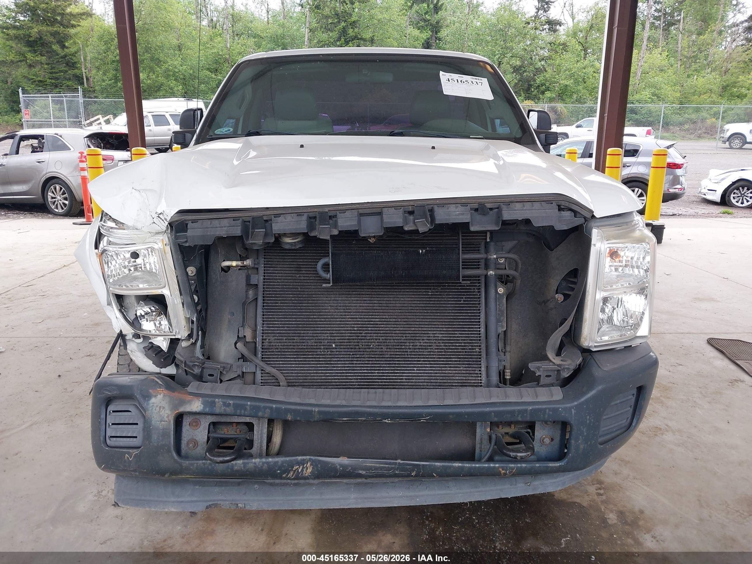 2011 Ford F-250 Xl White vin: 1FTBF2A60BEC47403