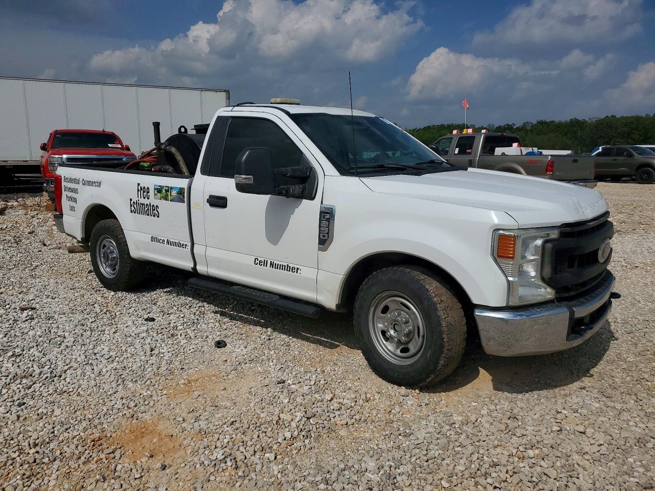 2022 Ford F250 Super Duty White vin: 1FTBF2A60NED52608
