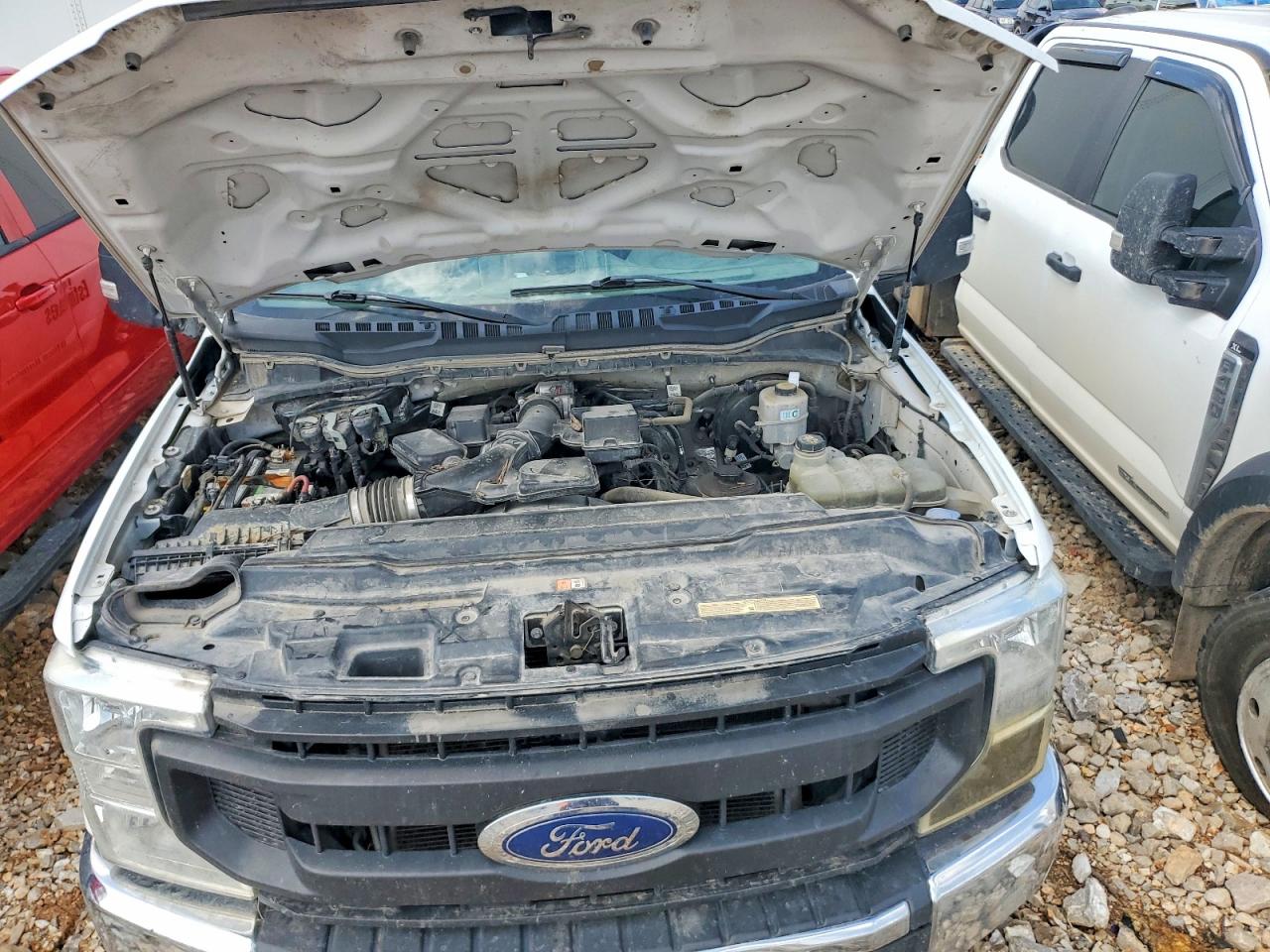 2022 Ford F250 Super Duty White vin: 1FTBF2A60NED52608