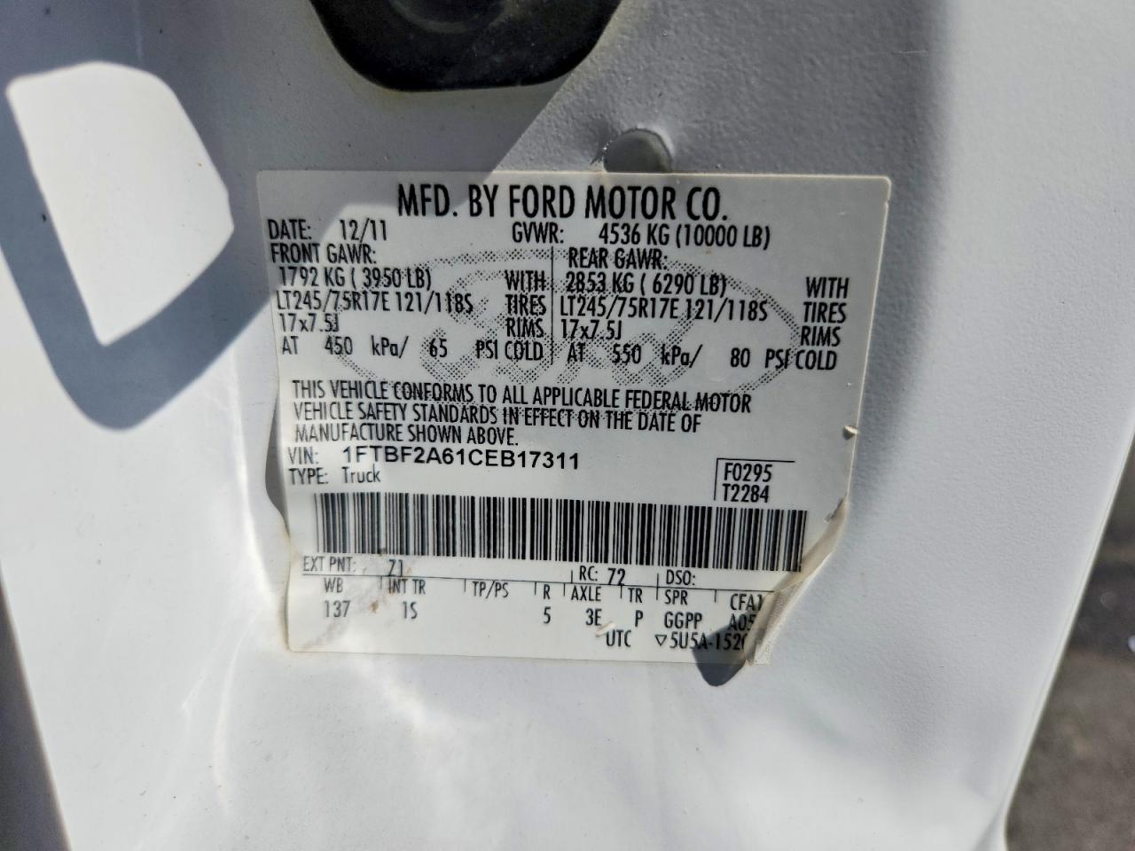 2012 Ford F250 Super Duty White vin: 1FTBF2A61CEB17311