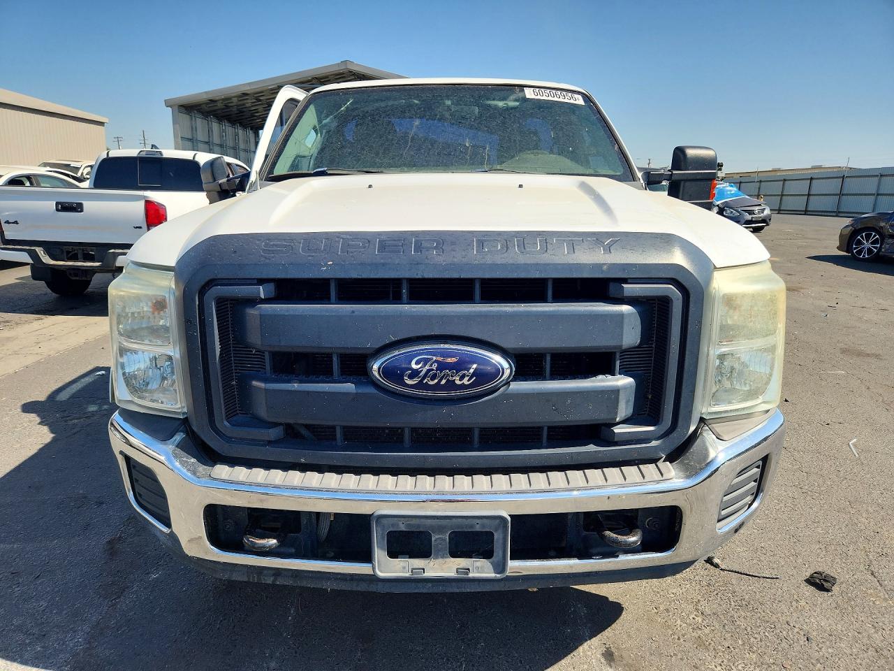 2012 Ford F250 Super Duty White vin: 1FTBF2A61CEB17311