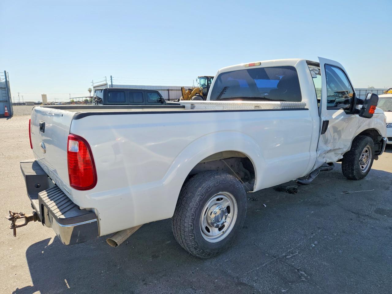 2012 Ford F250 Super Duty White vin: 1FTBF2A61CEB17311