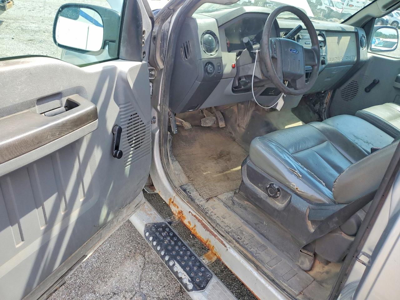 2012 Ford F250 Super Duty Silver vin: 1FTBF2A61CEC99561