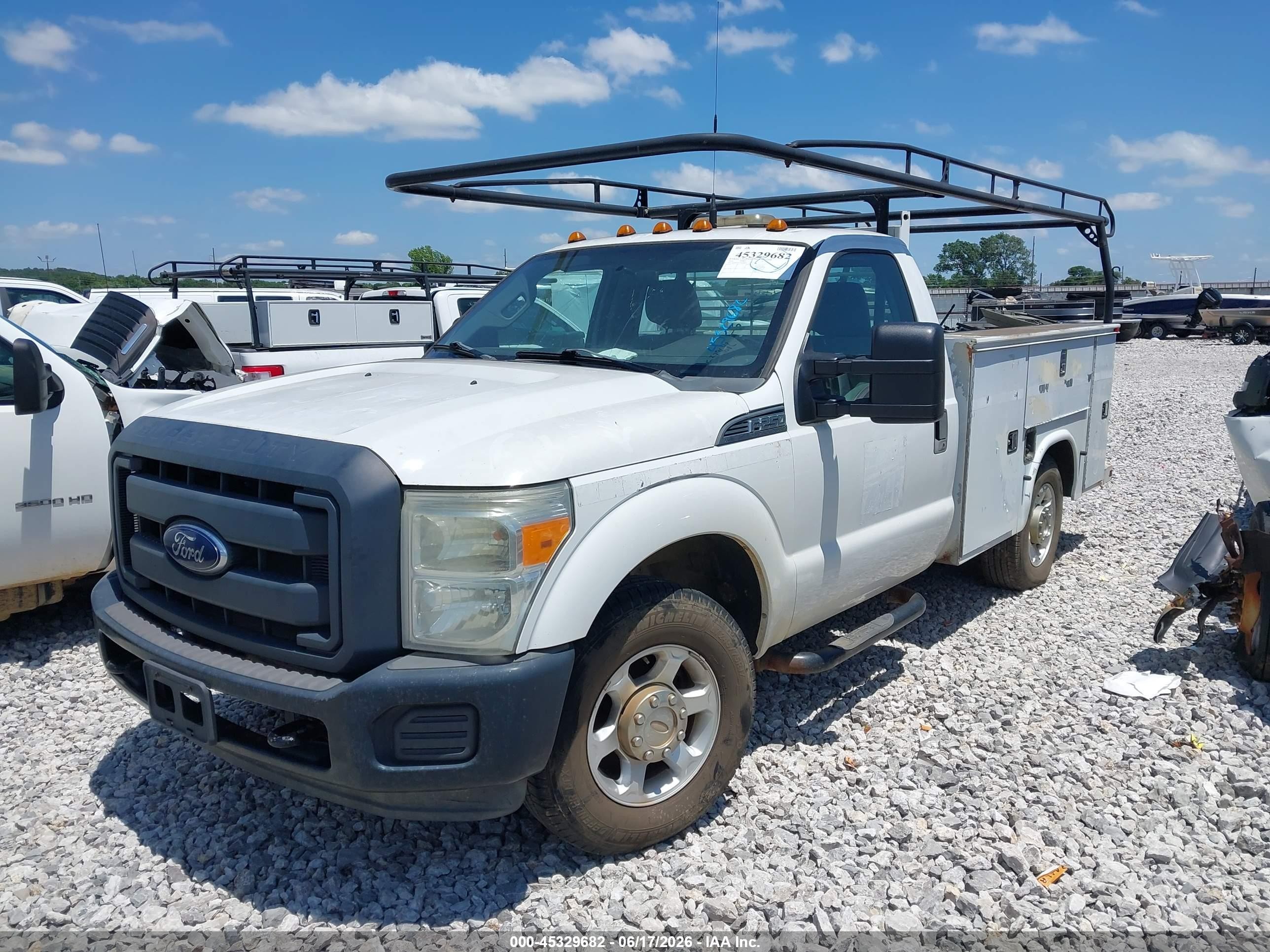 2014 Ford F-250 Xl White vin: 1FTBF2A61EEA08835