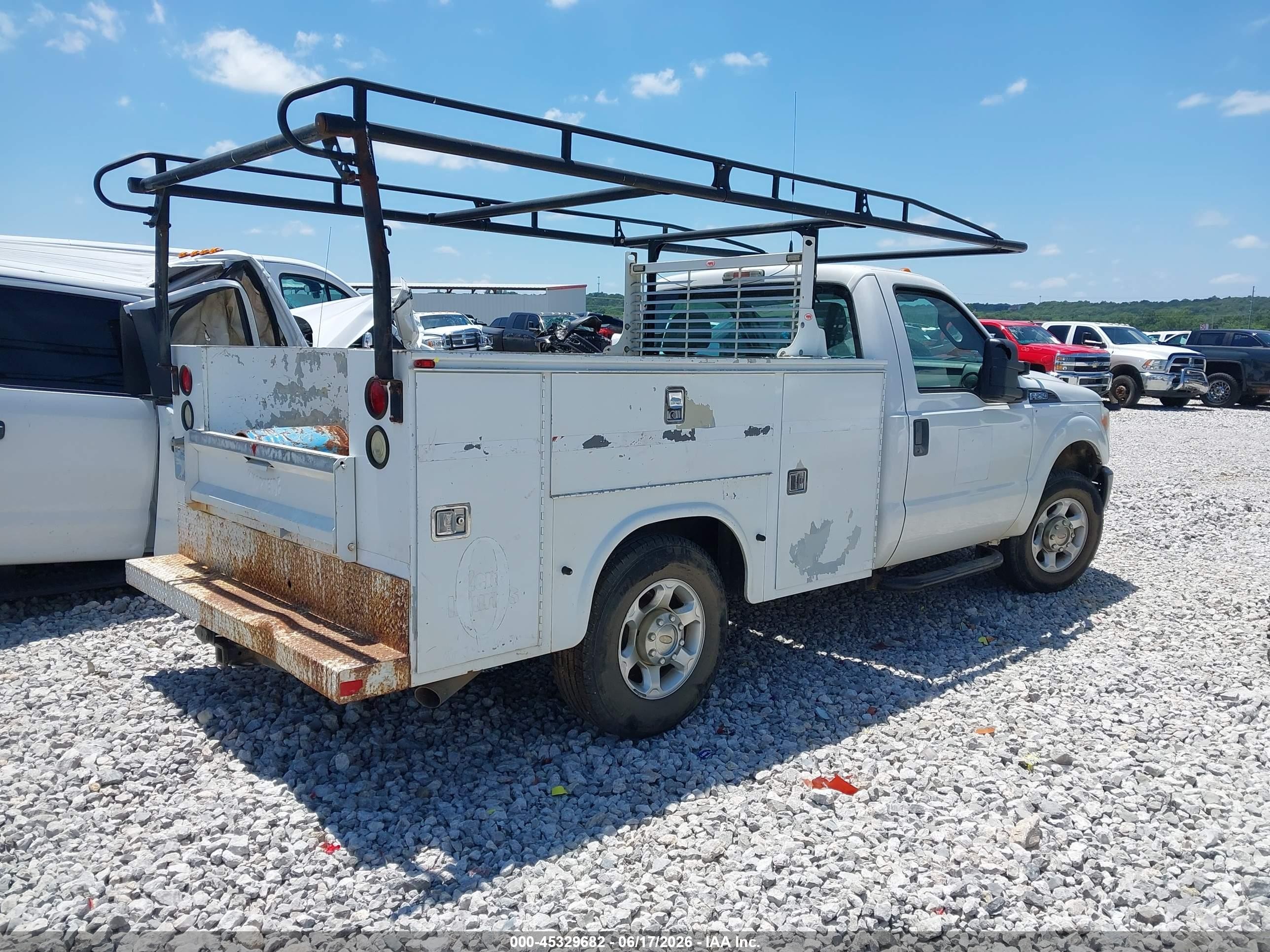 2014 Ford F-250 Xl White vin: 1FTBF2A61EEA08835
