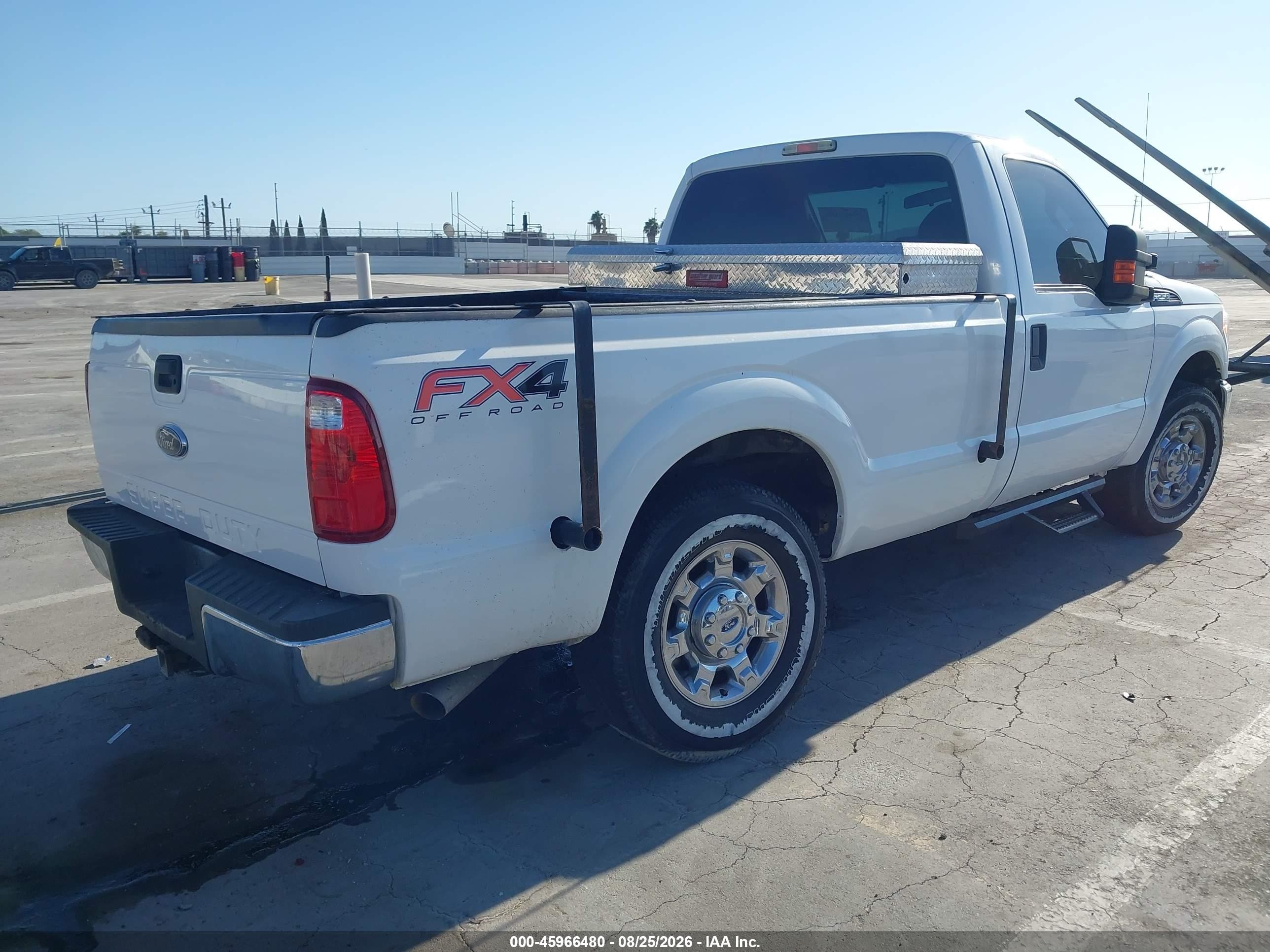 2014 Ford F-250 Xl Белый vin: 1FTBF2A61EEB00950