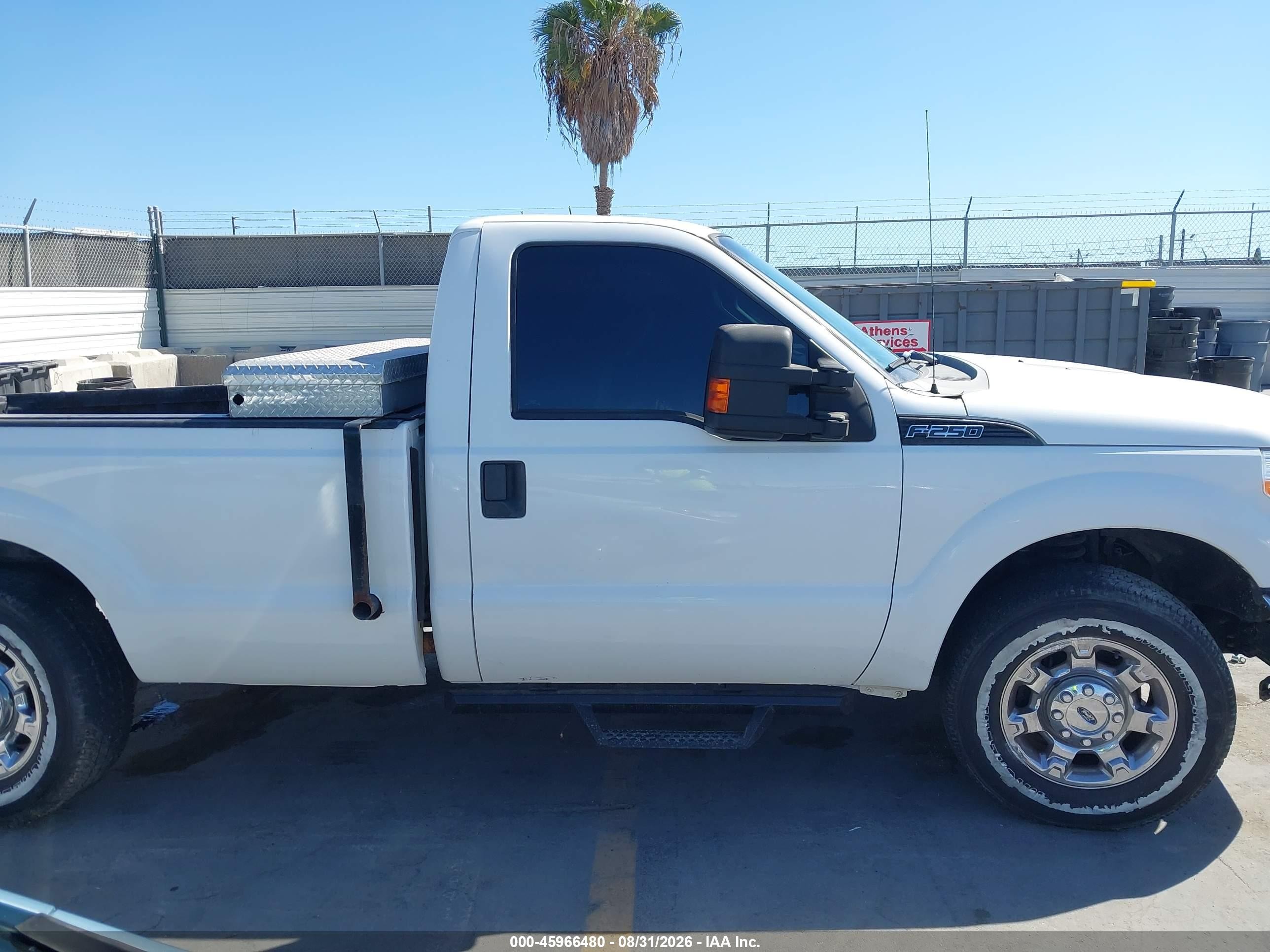 2014 Ford F-250 Xl Белый vin: 1FTBF2A61EEB00950