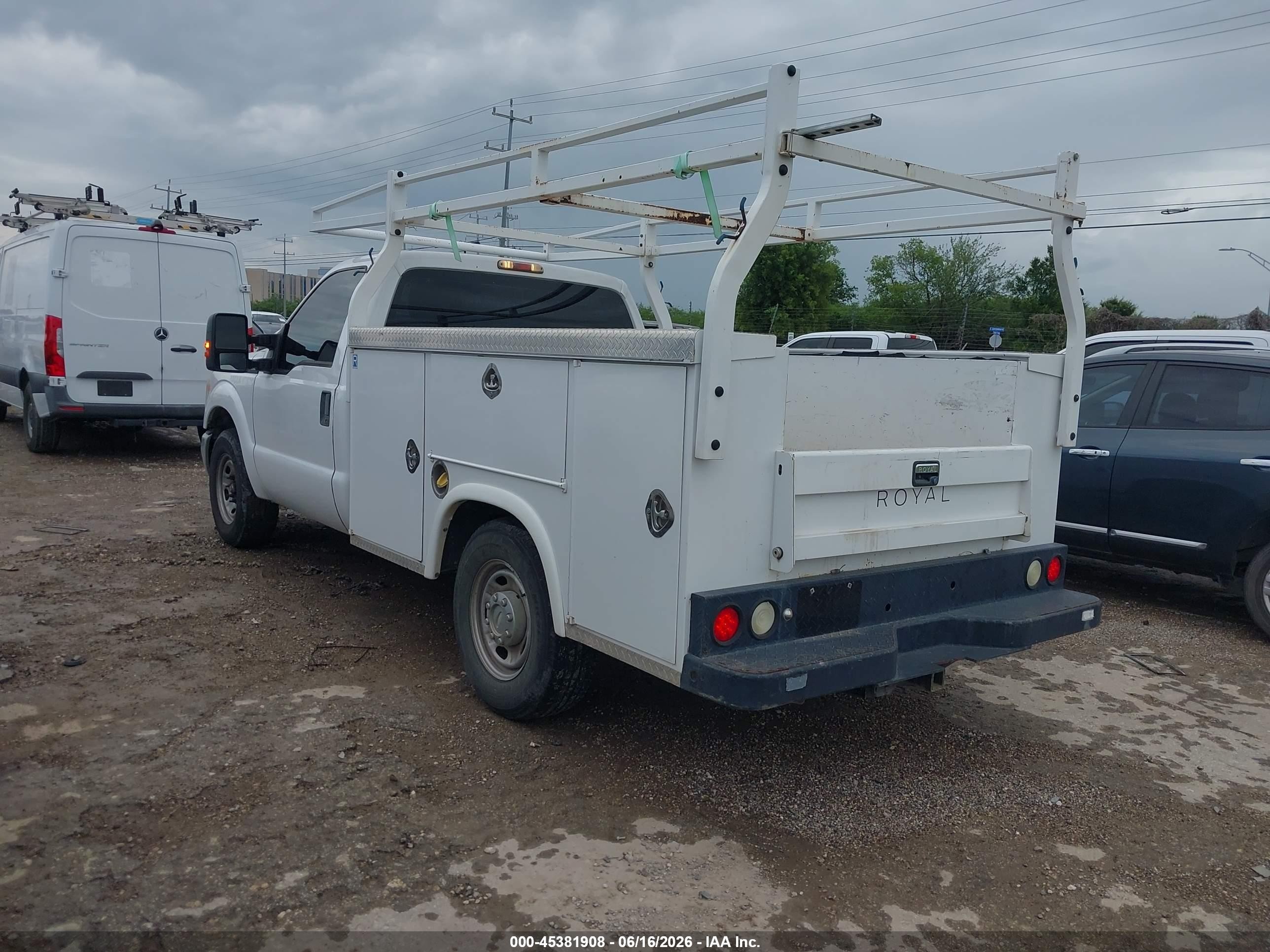 2014 Ford F-250 Xl White vin: 1FTBF2A61EEB11558