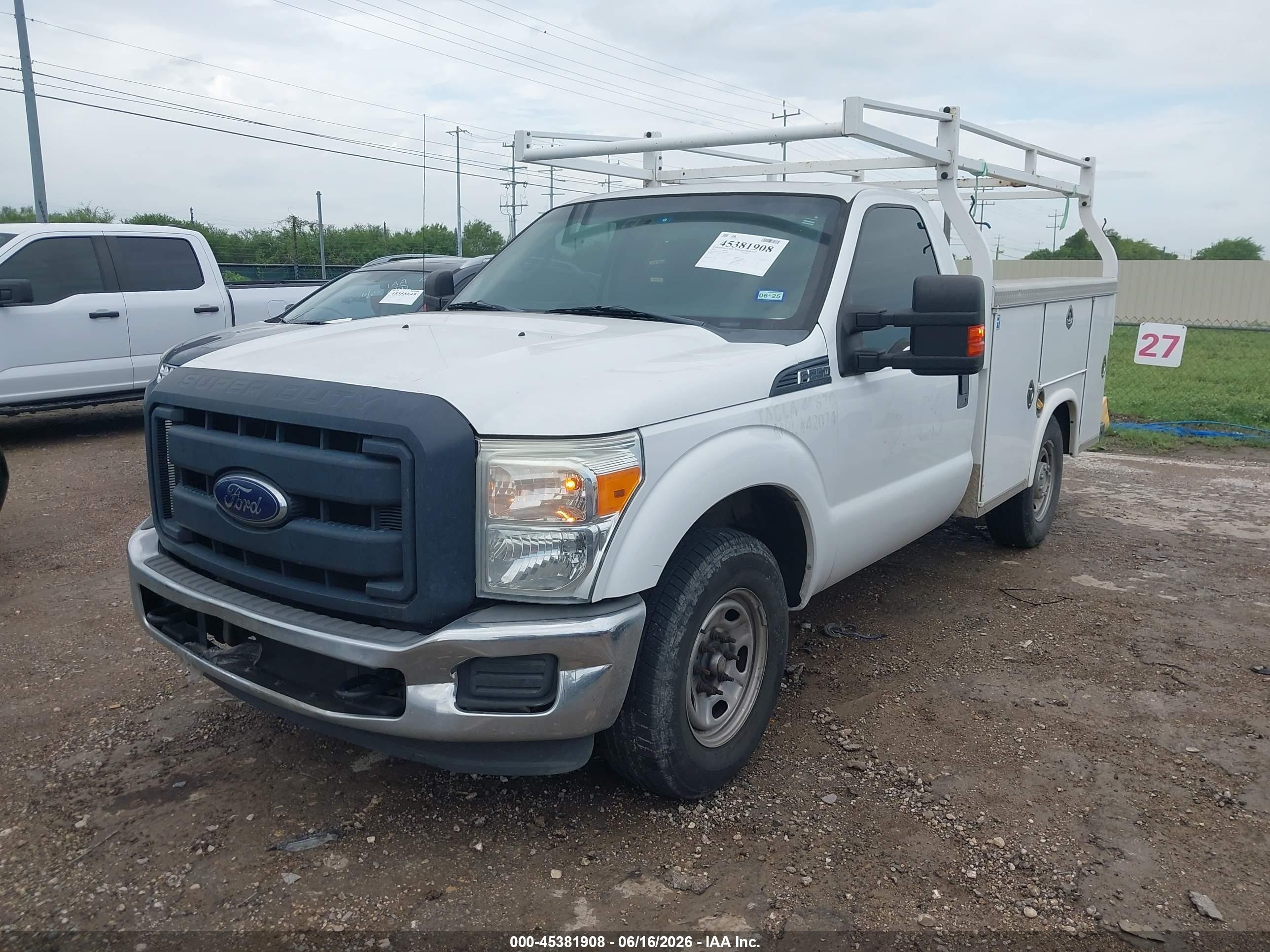 2014 Ford F-250 Xl White vin: 1FTBF2A61EEB11558