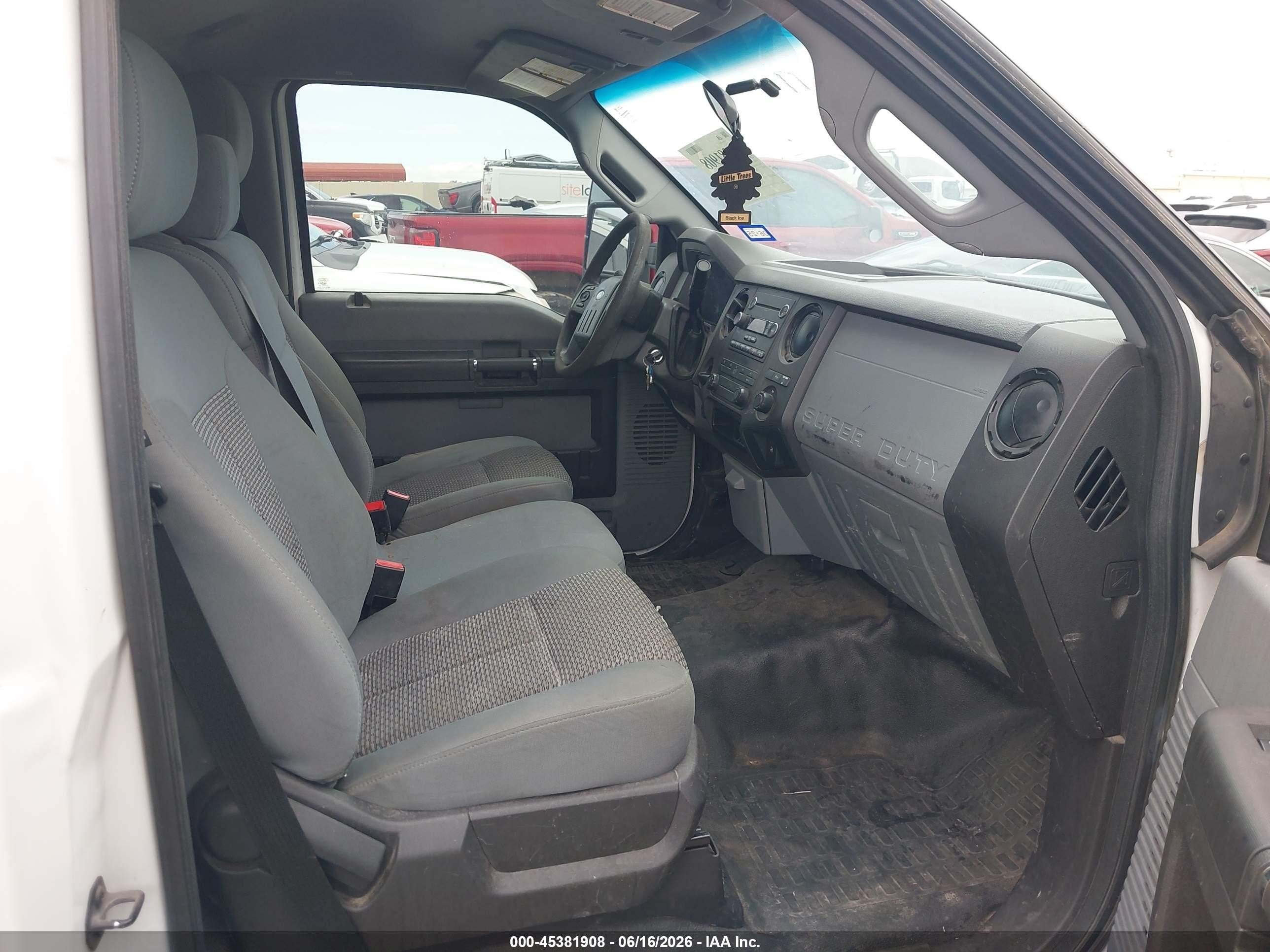 2014 Ford F-250 Xl White vin: 1FTBF2A61EEB11558