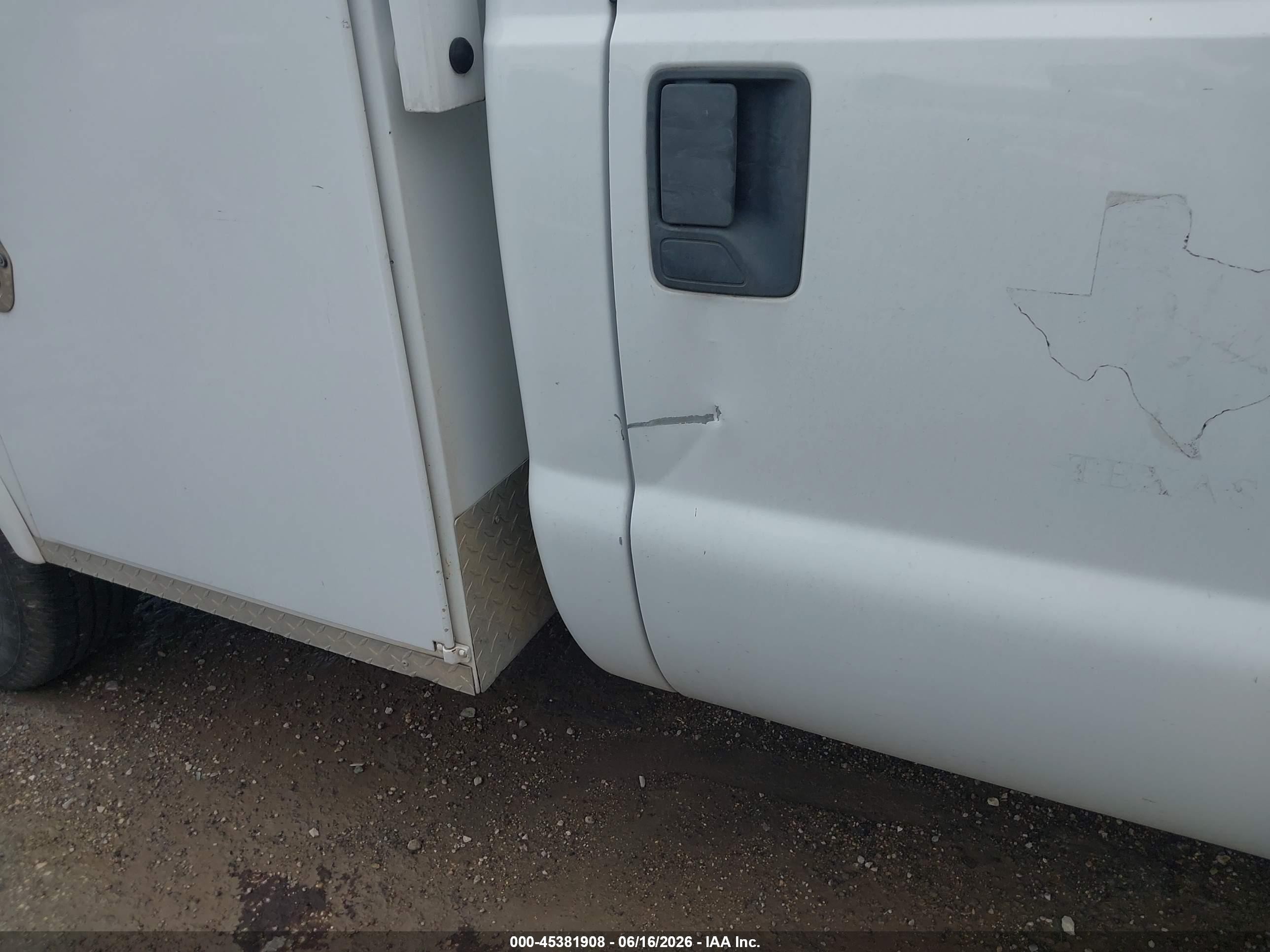 2014 Ford F-250 Xl White vin: 1FTBF2A61EEB11558