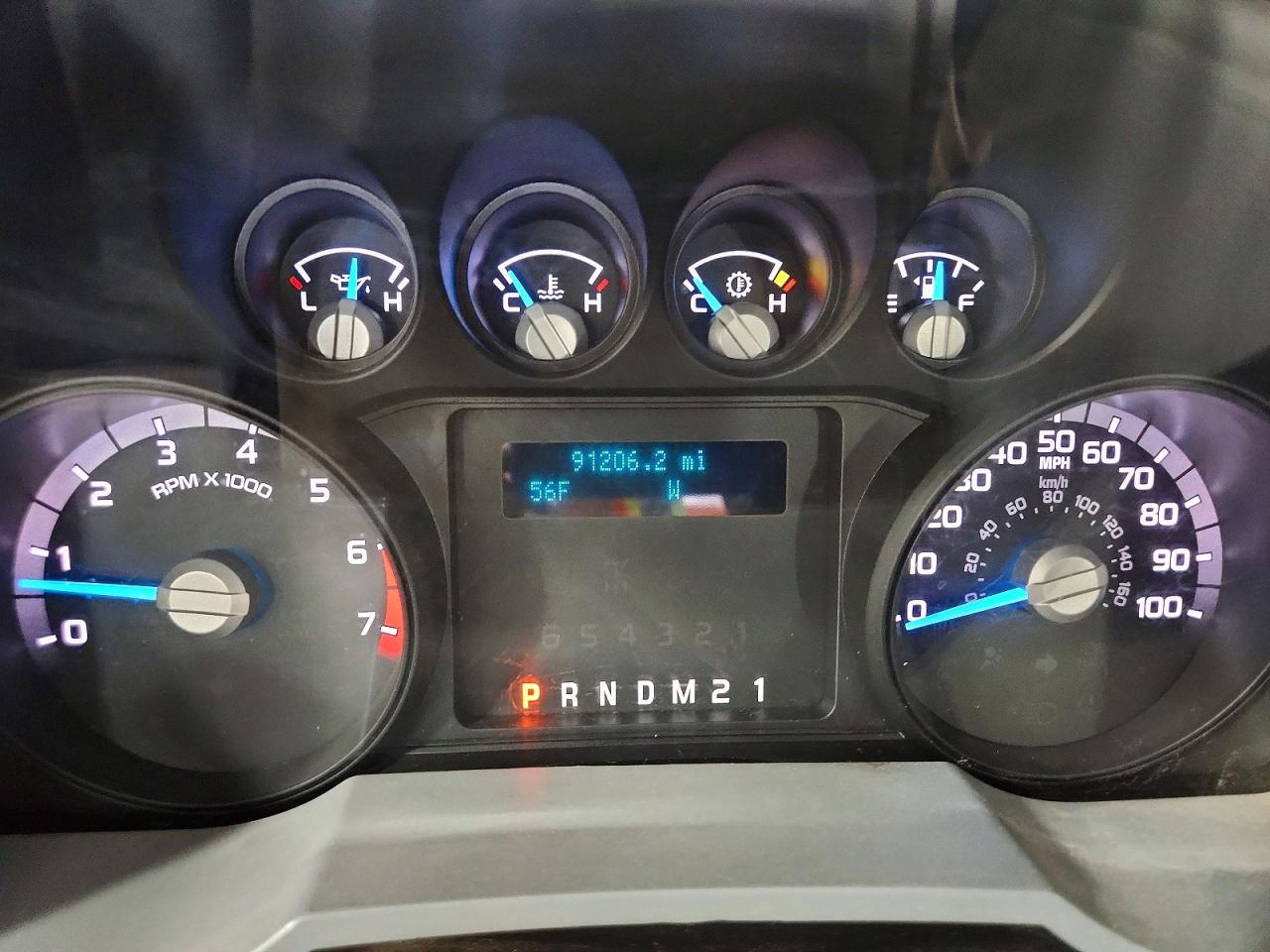 2015 Ford F250 Super Duty White vin: 1FTBF2A61FEA70446