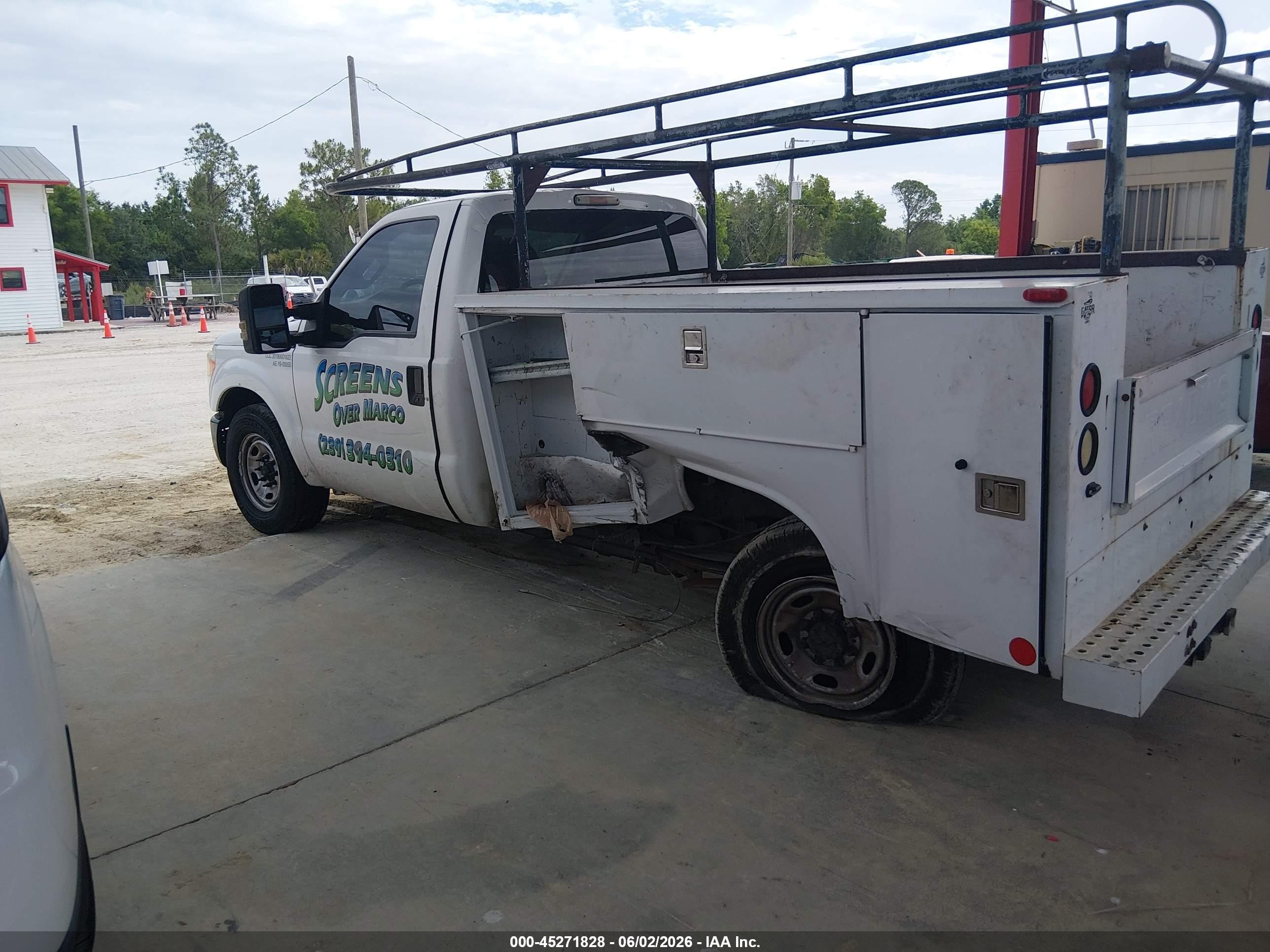 2014 Ford F-250 Xl White vin: 1FTBF2A62EEB39613