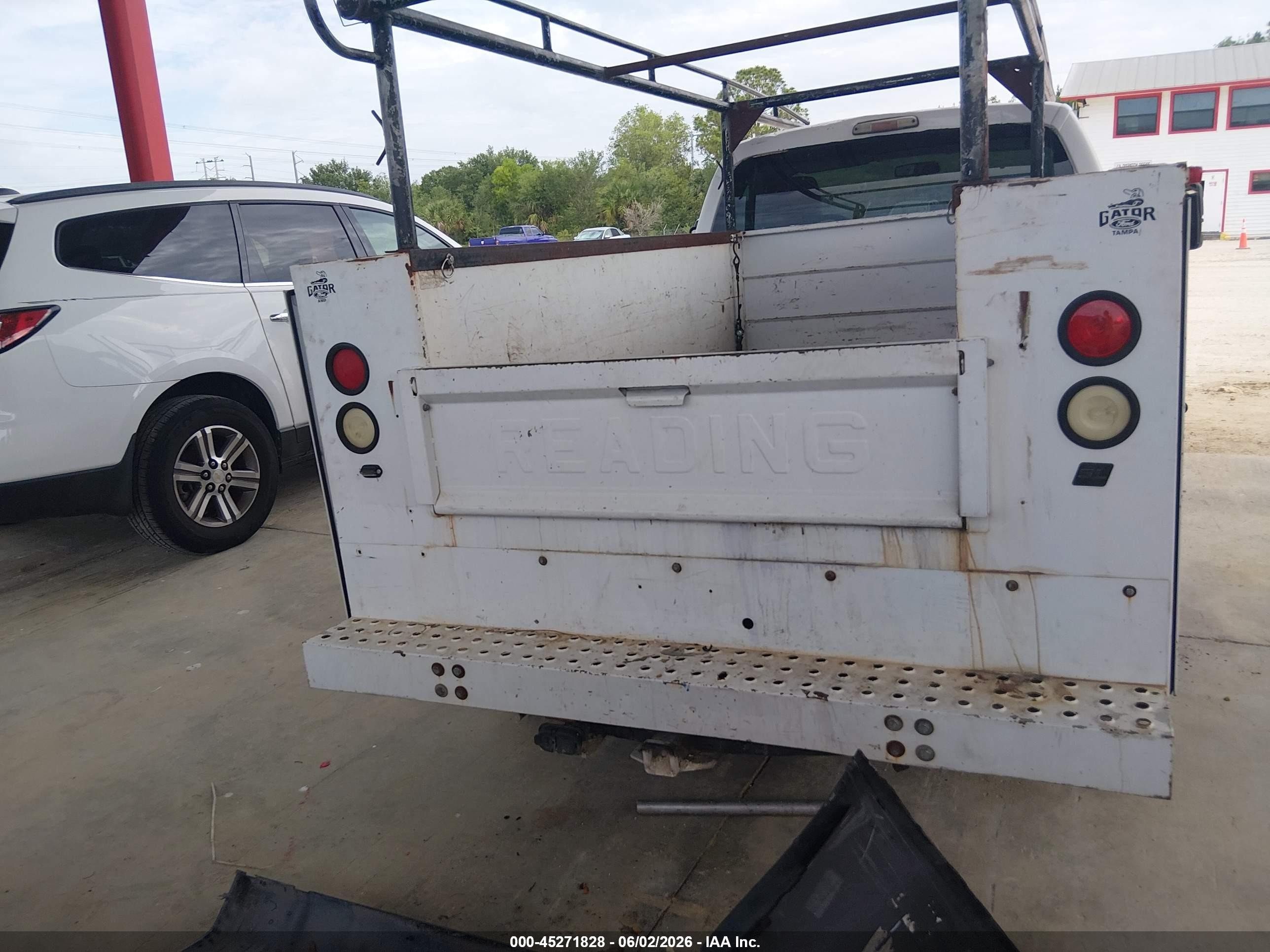 2014 Ford F-250 Xl White vin: 1FTBF2A62EEB39613