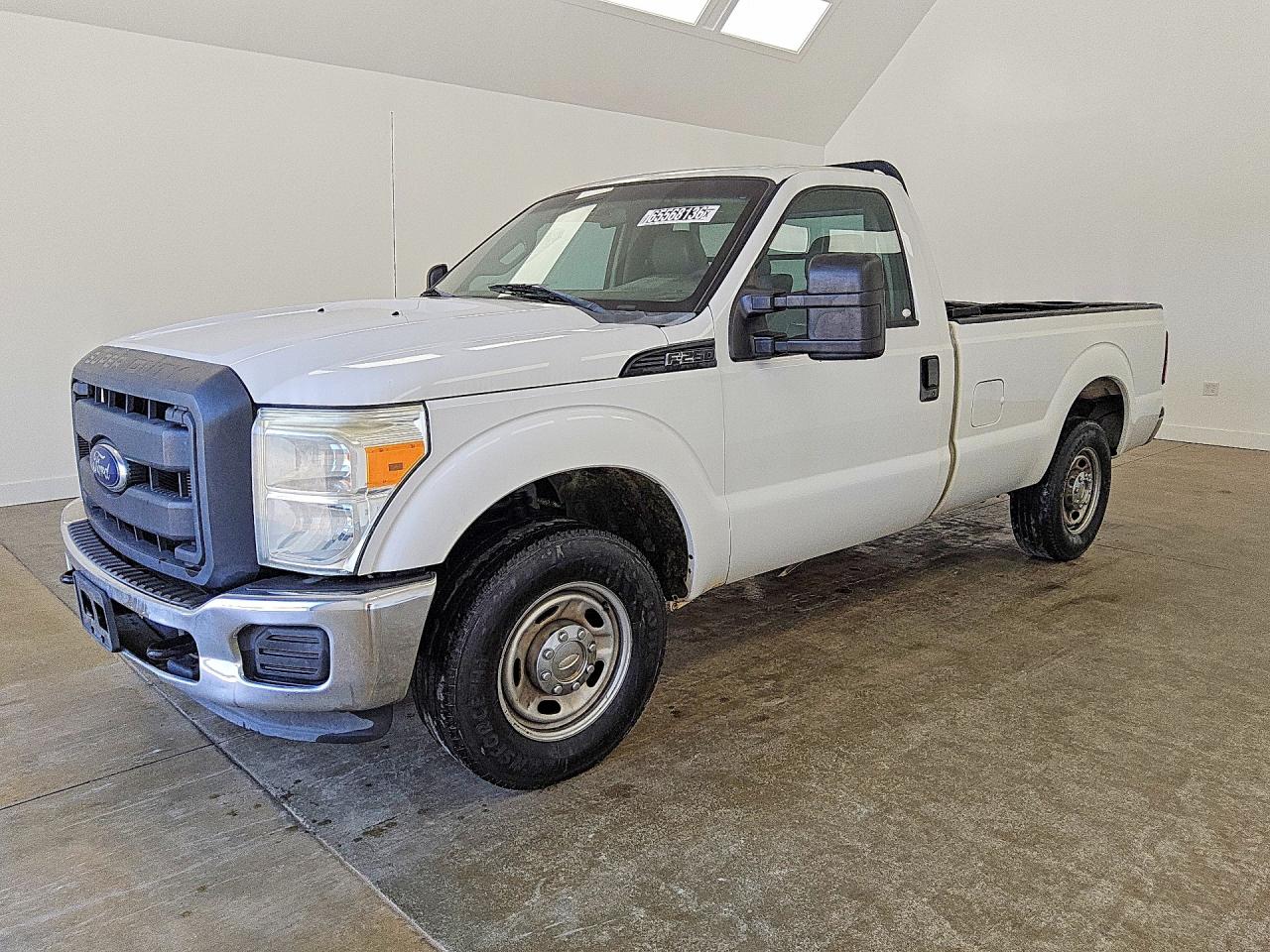 2015 Ford F250 Super Duty White vin: 1FTBF2A62FEA07369
