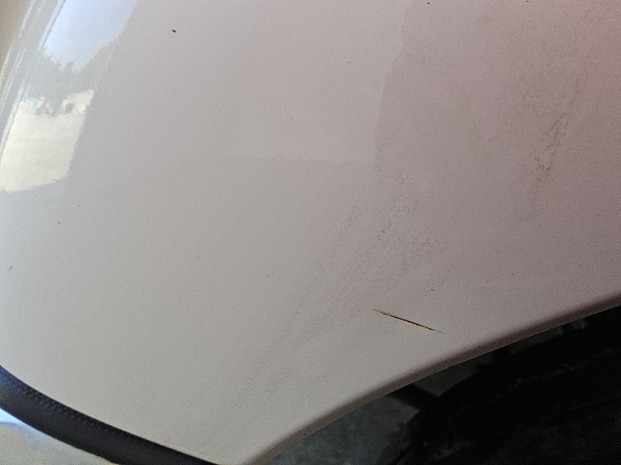 2015 Ford F250 Super Duty White vin: 1FTBF2A62FEA07369 Damage: Left Front Fender, Heavy Scratch, 1 To 2 Inches