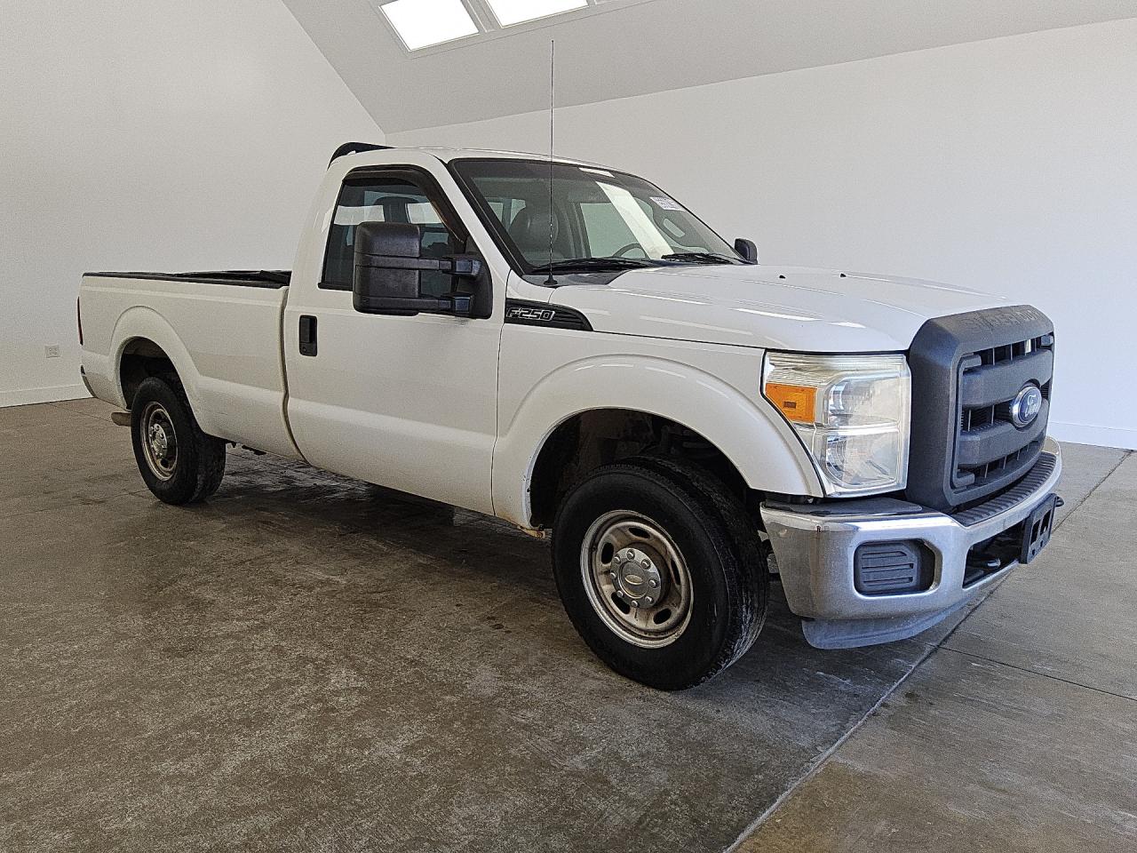2015 Ford F250 Super Duty White vin: 1FTBF2A62FEA07369 Damage: Catalytic Converter, Broken, Replacement Required