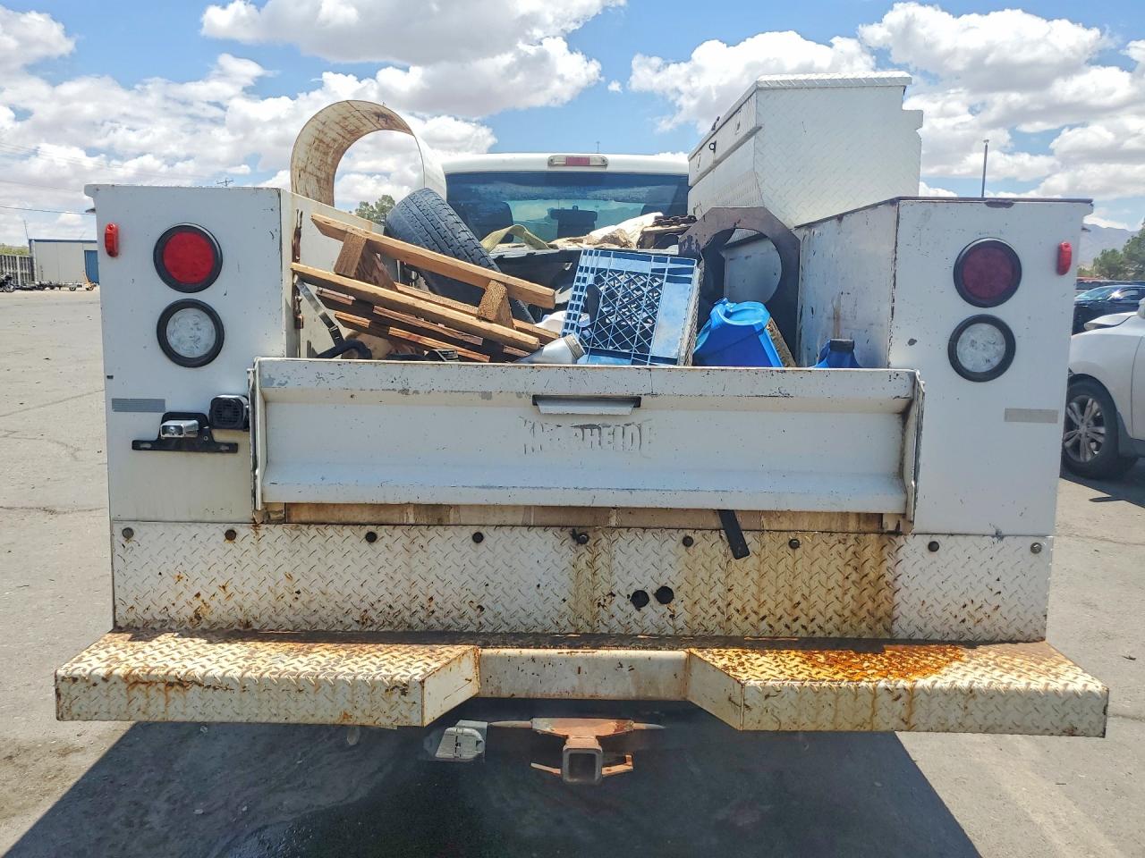 2012 Ford F250 Super Duty White vin: 1FTBF2A64CEB15410