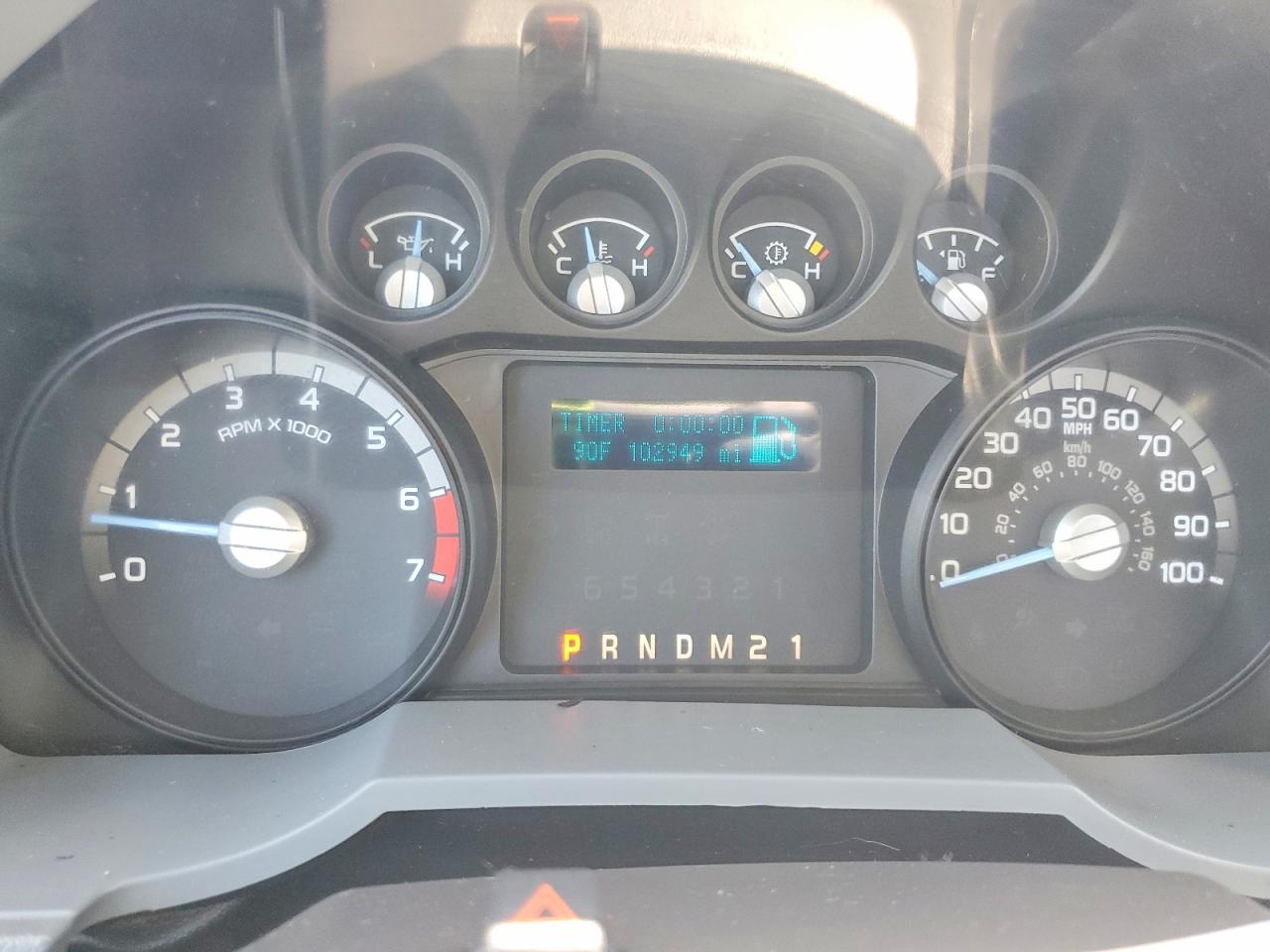 2013 Ford F250 Super Duty White vin: 1FTBF2A64DEB82154